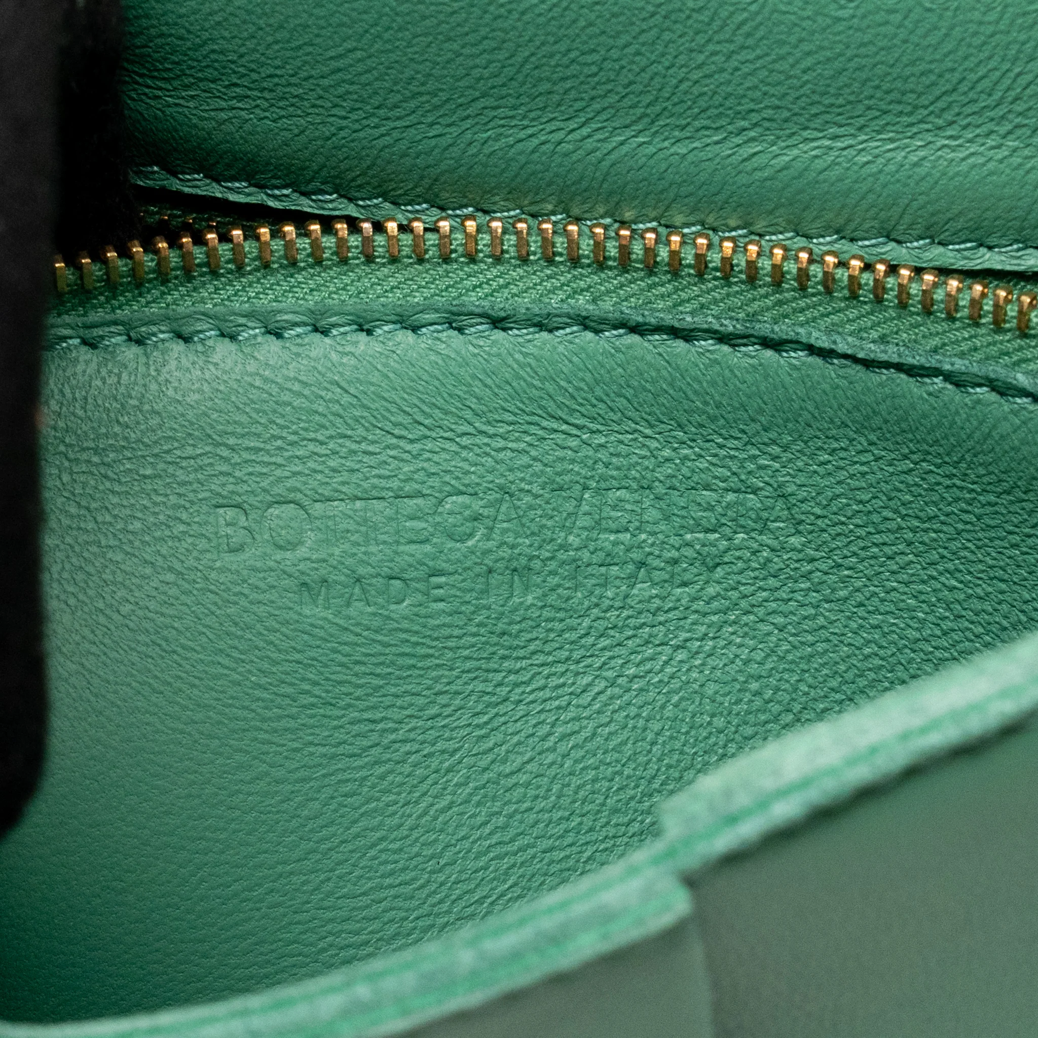 Bottega Veneta Cassette Bag Lambskin Green GHW - Image 14