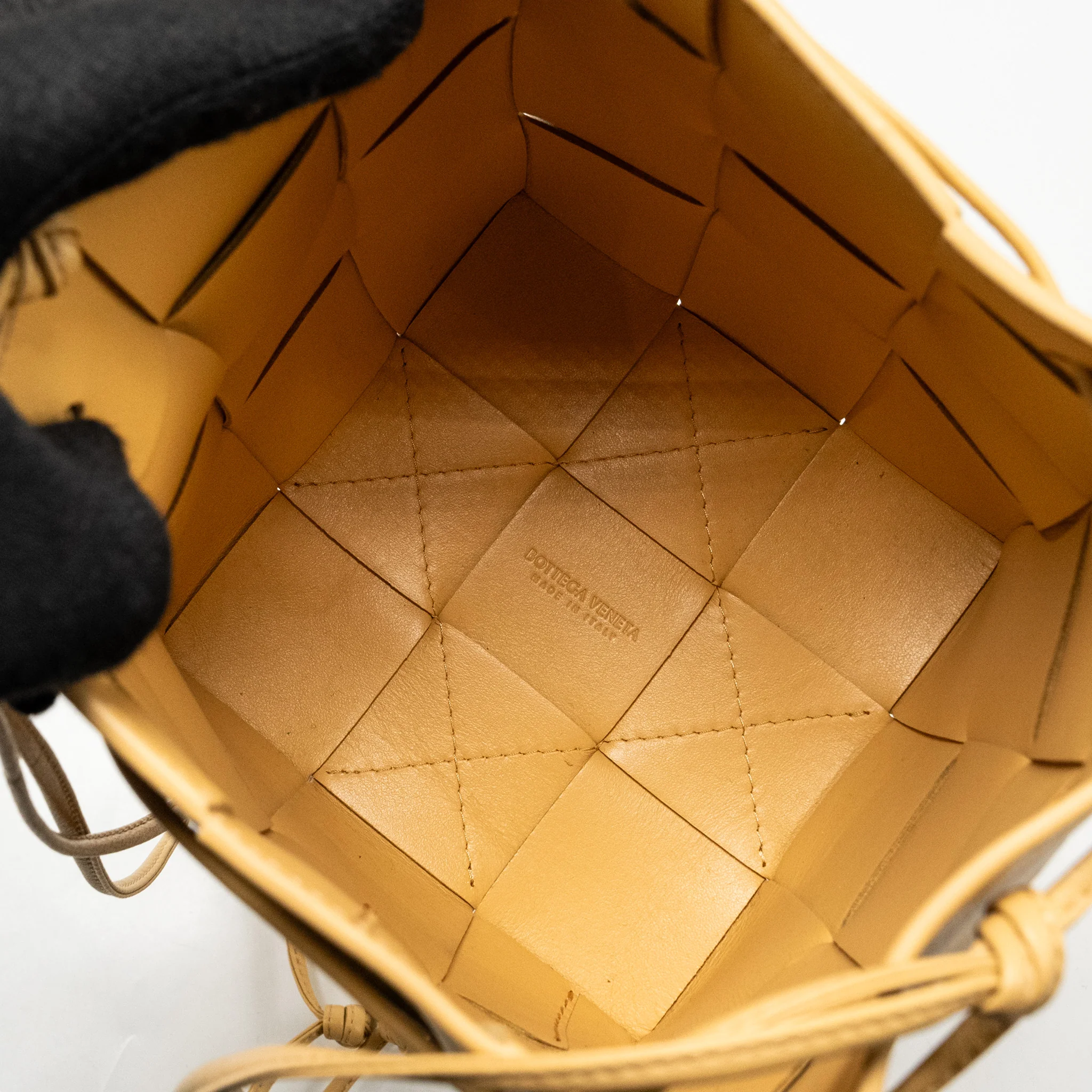 Bottega Veneta Small Cassette Cross-body Bucket Bag Lambskin Porridge - Image 13