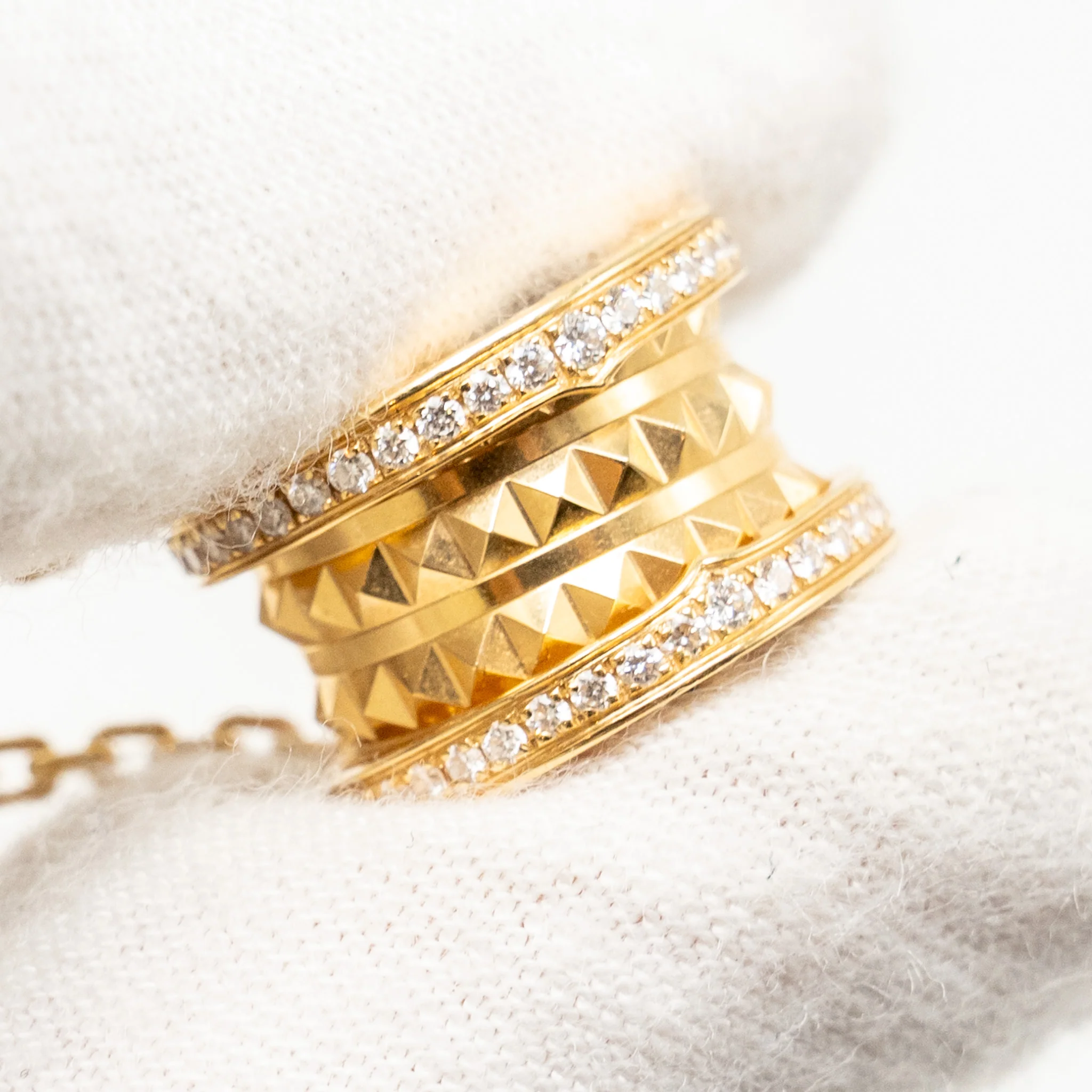 Bvlgari B.zero1 Necklace Yellow Gold, Diamonds - Image 4
