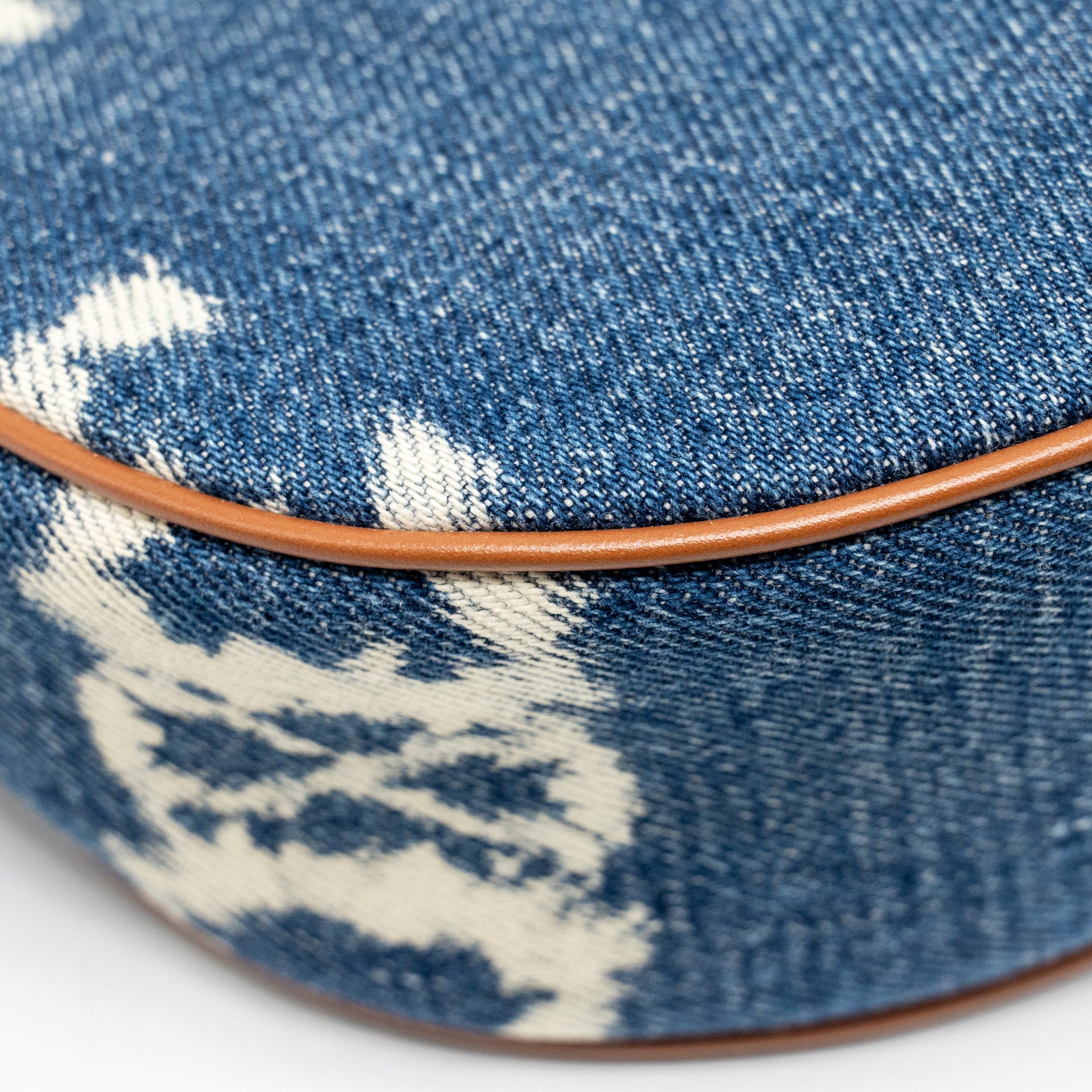 Celine Medium Ava Bag With Triomphe Denim Navy/Tan GHW - Image 9