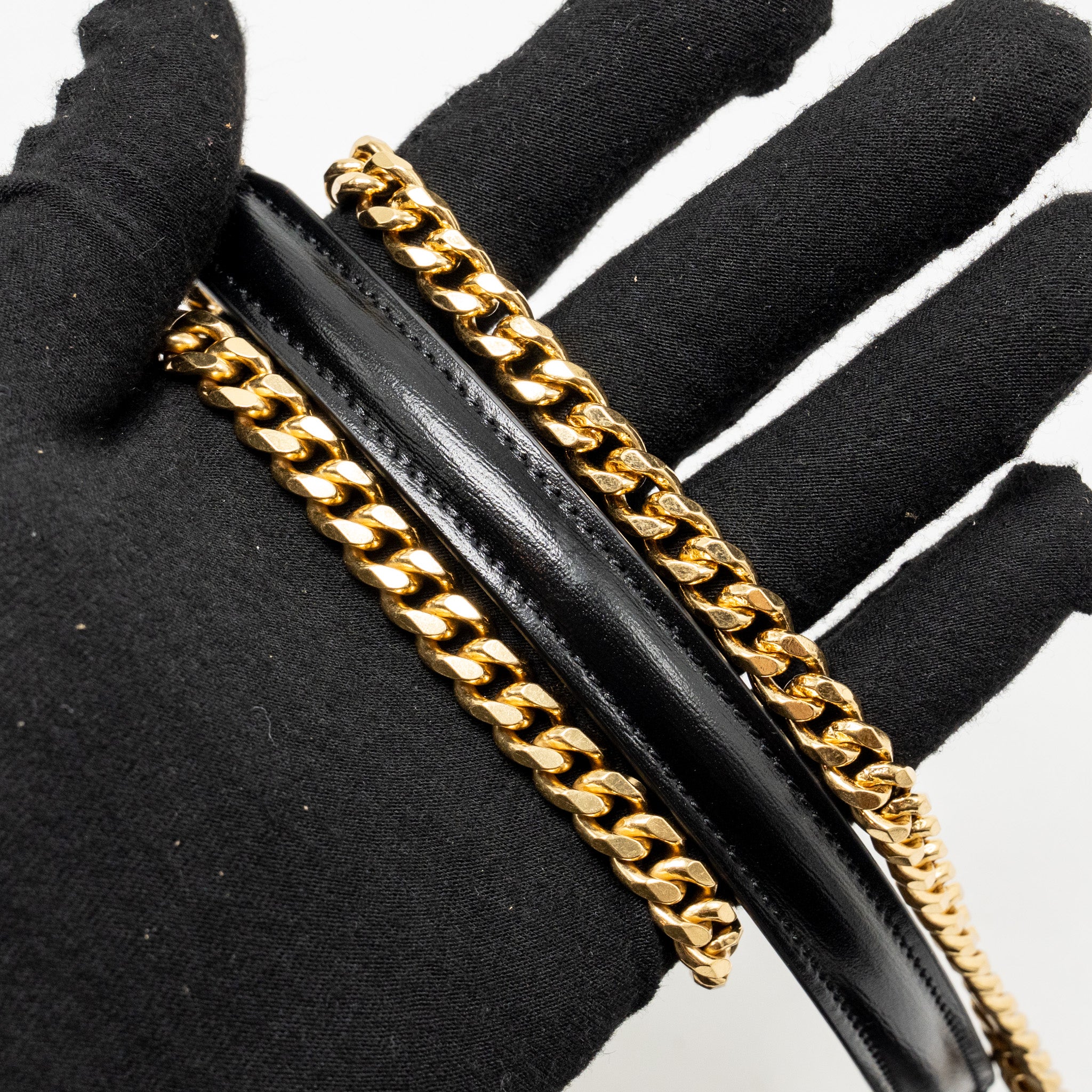 Celine Wallet on Chain Margo calfskin black GHW - Image 17