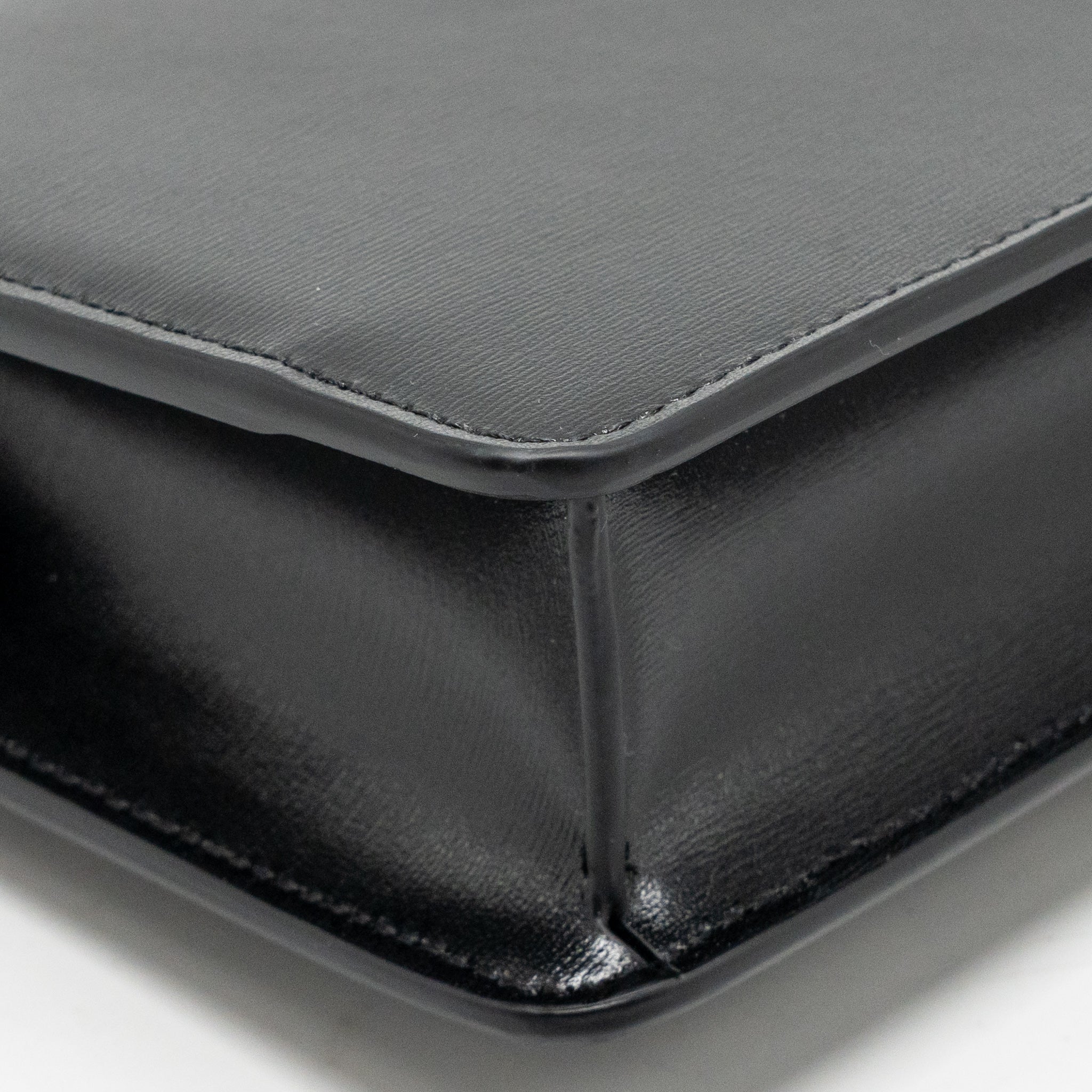 Celine Wallet on Chain Margo calfskin black GHW - Image 9