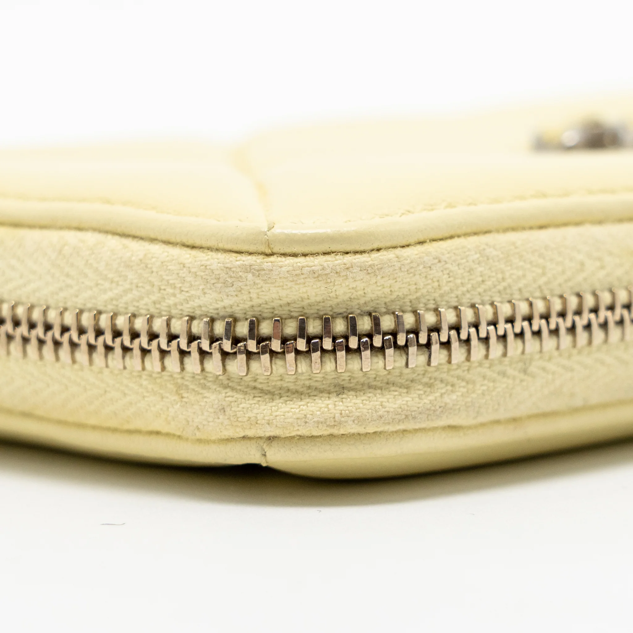 Chanel 19 long wallet lambskin yellow SHW (microchip) - Image 6