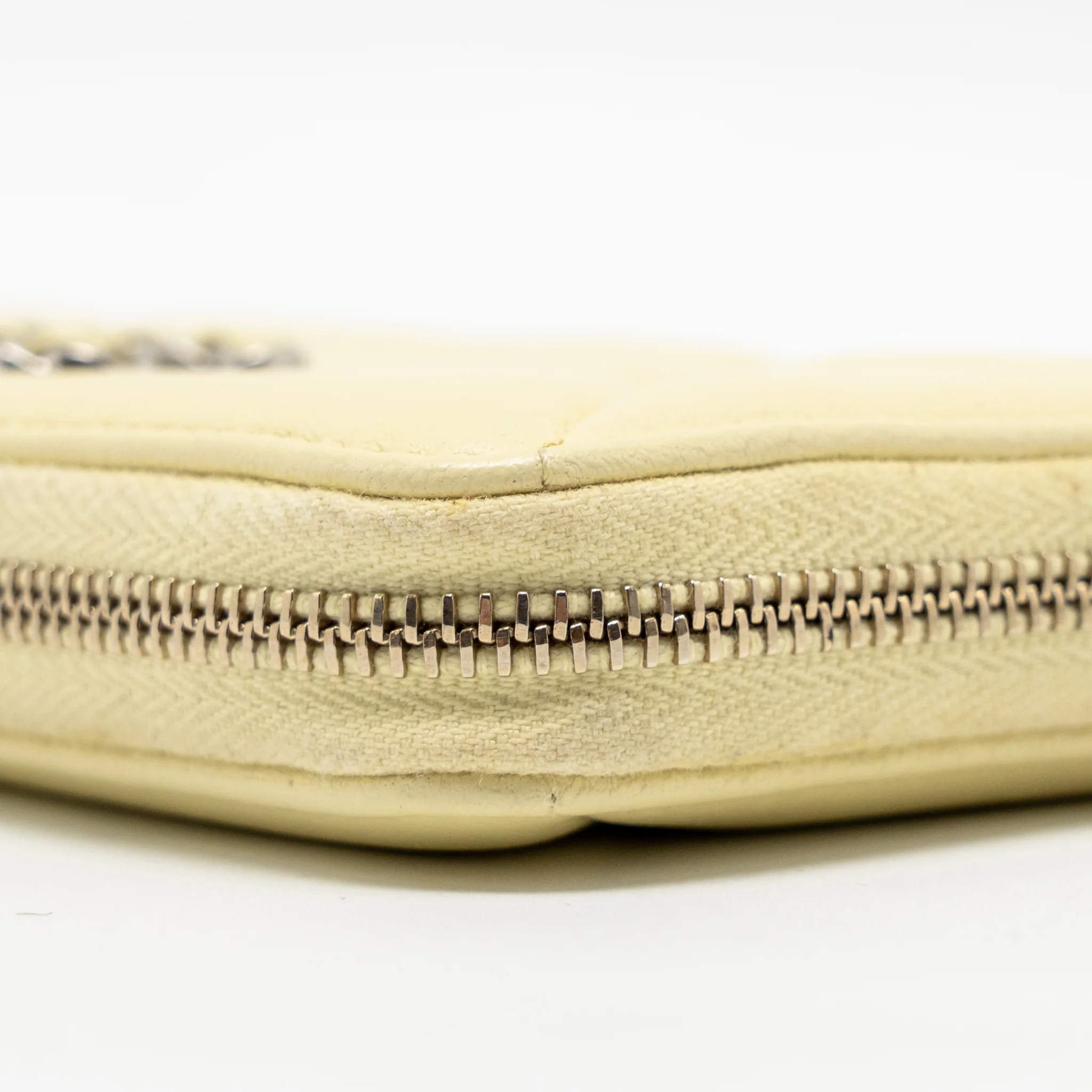 Chanel 19 long wallet lambskin yellow SHW (microchip) - Image 7