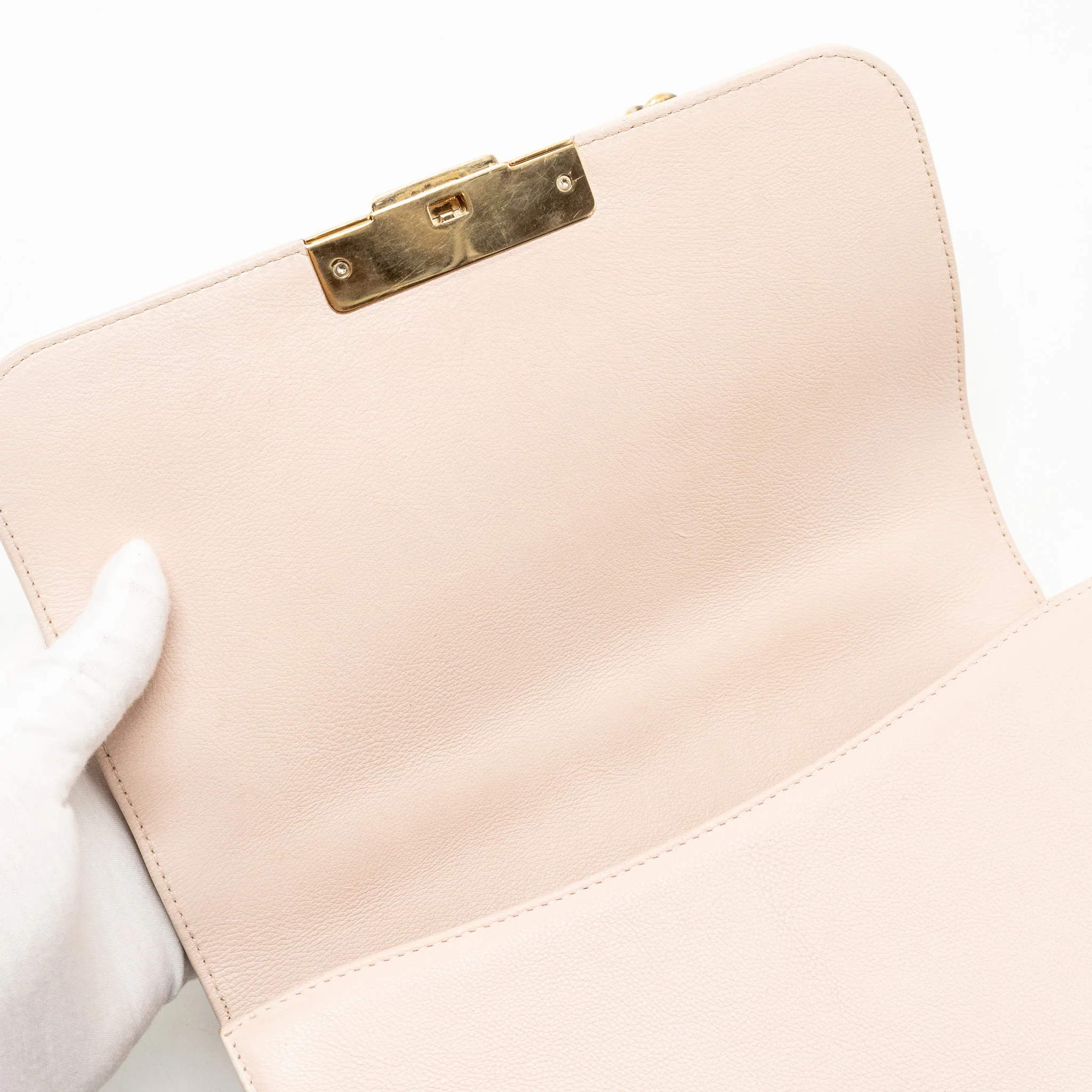 Chanel 17C Click Label Shoulder Bag Calfskin Light Pink LGHW - Image 17