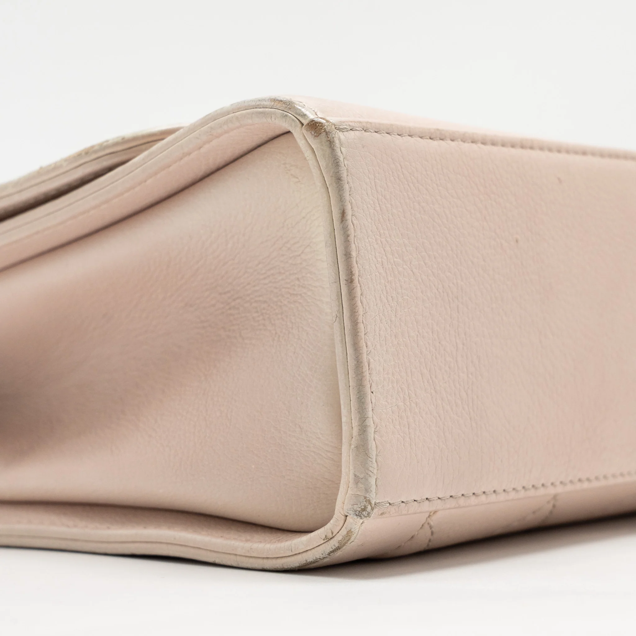 Chanel 17C Click Label Shoulder Bag Calfskin Light Pink LGHW - Image 6