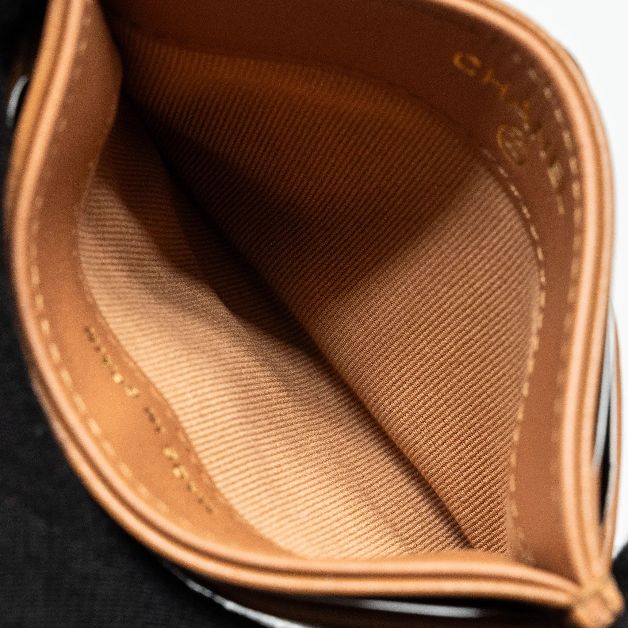Chanel 19 Card Holder Lambskin Caramel GHW (Microchip) - Image 7