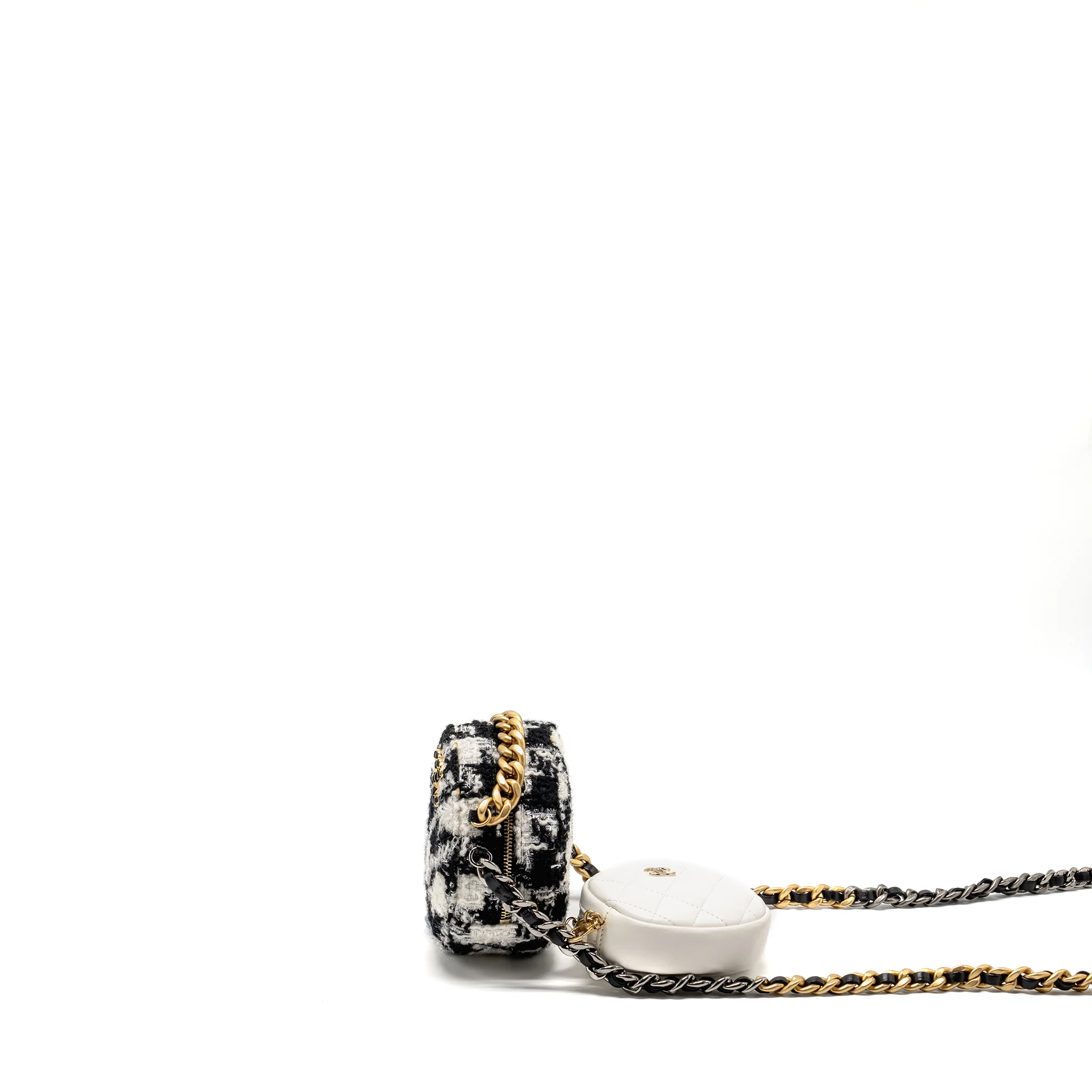 Chanel 19 round clutch  with chain with coin purse tweed / lambskin black/ white GHW - Image 4