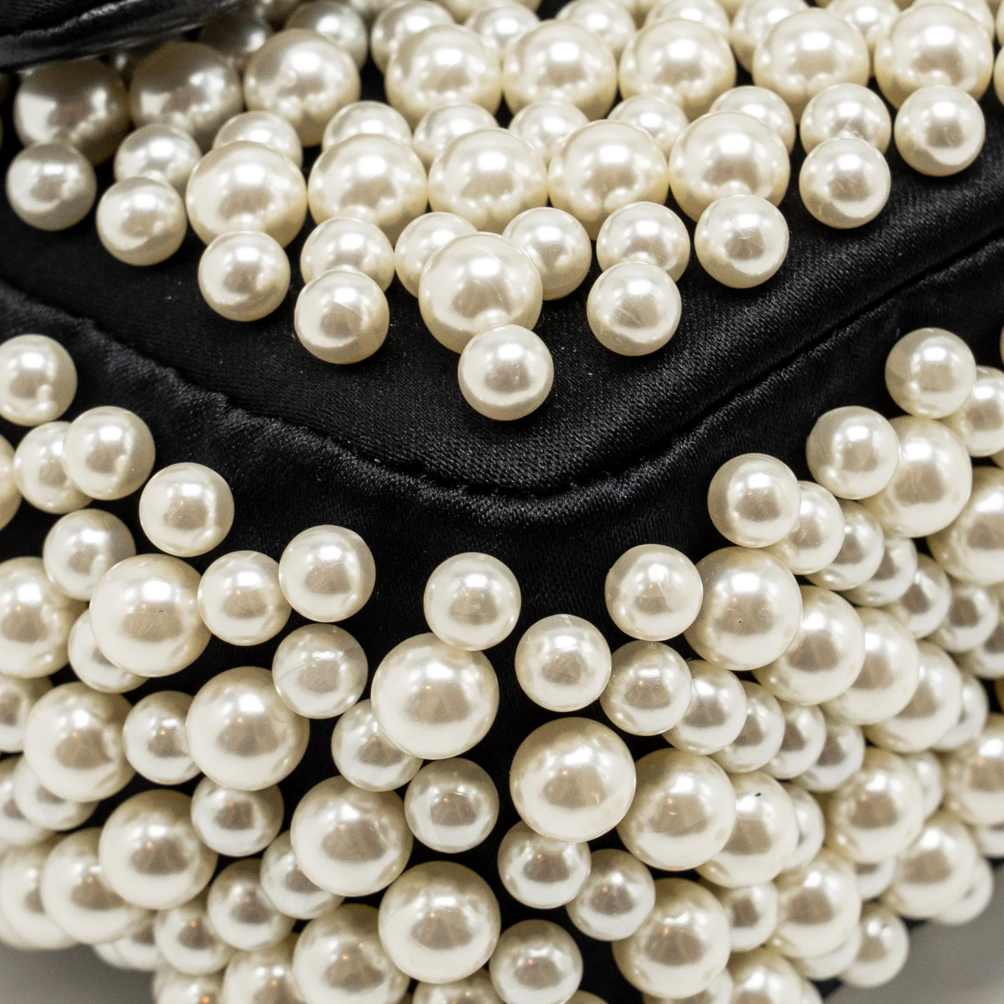 Chanel 19S pearl flap mini rectangular flap bag satin/ lambskin black LGHW - Image 9