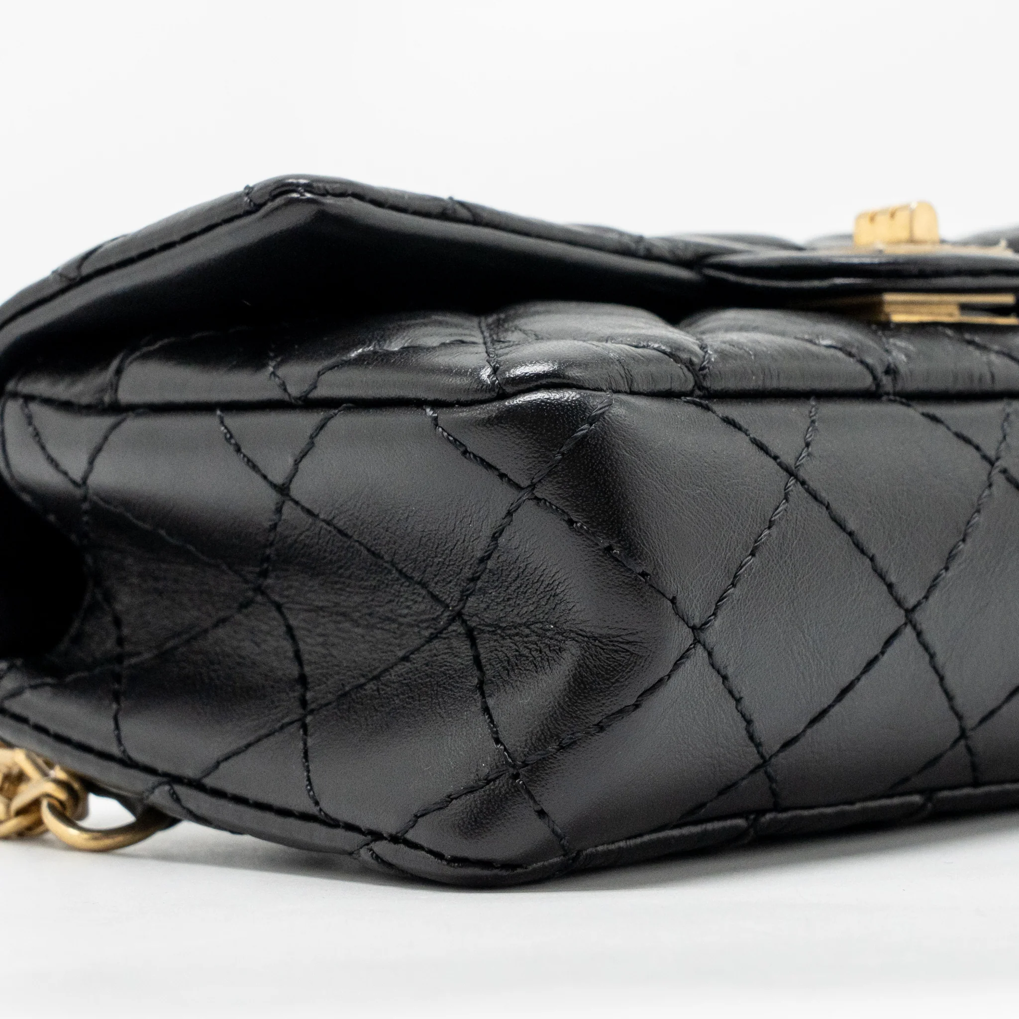 Chanel 2.55 Reissue Waist Bag Aged Calfskin Black GHW - Image 7