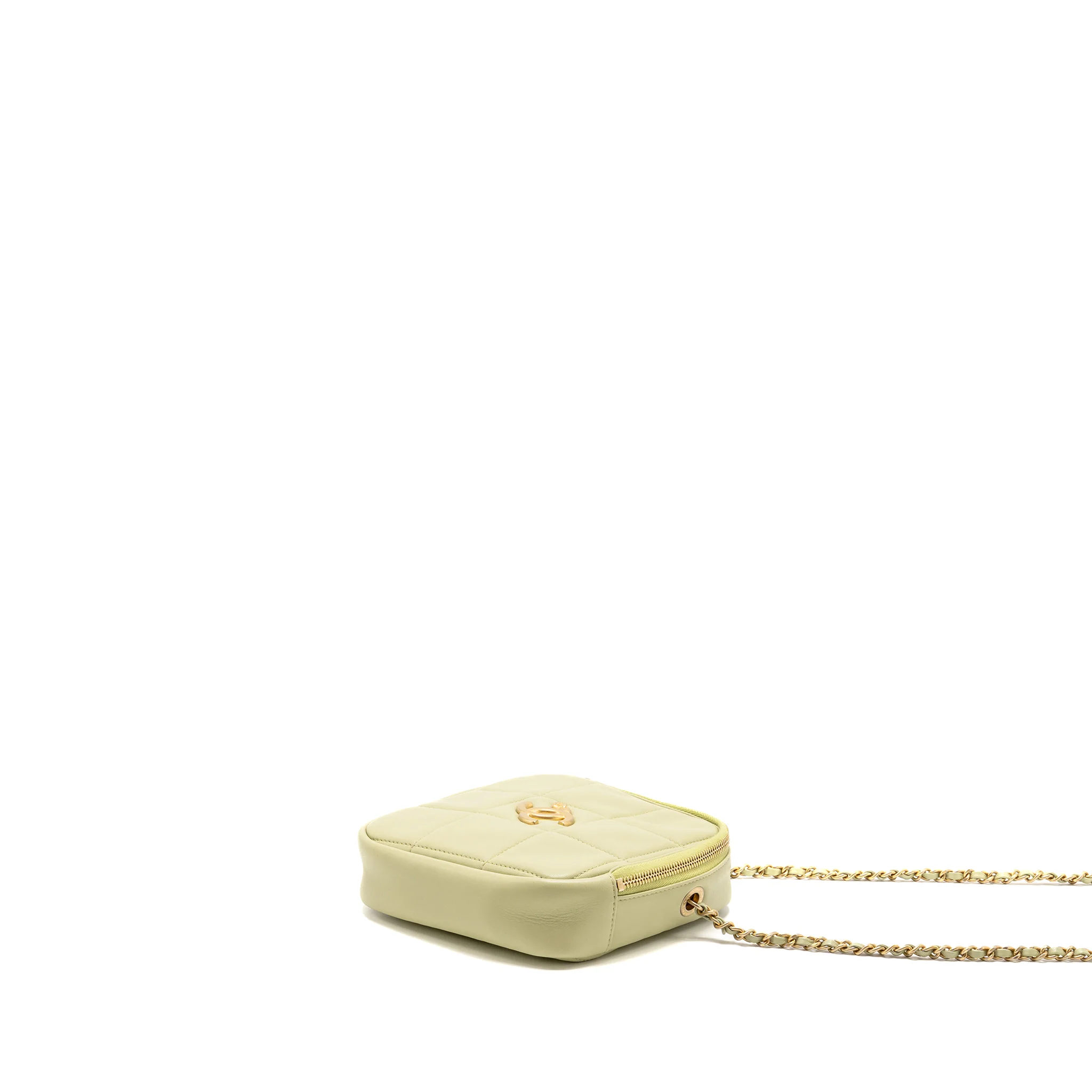 Chanel 20a Diamond Shape Crossbody Bag Quilted Lambskin Light Green GHW - Image 4