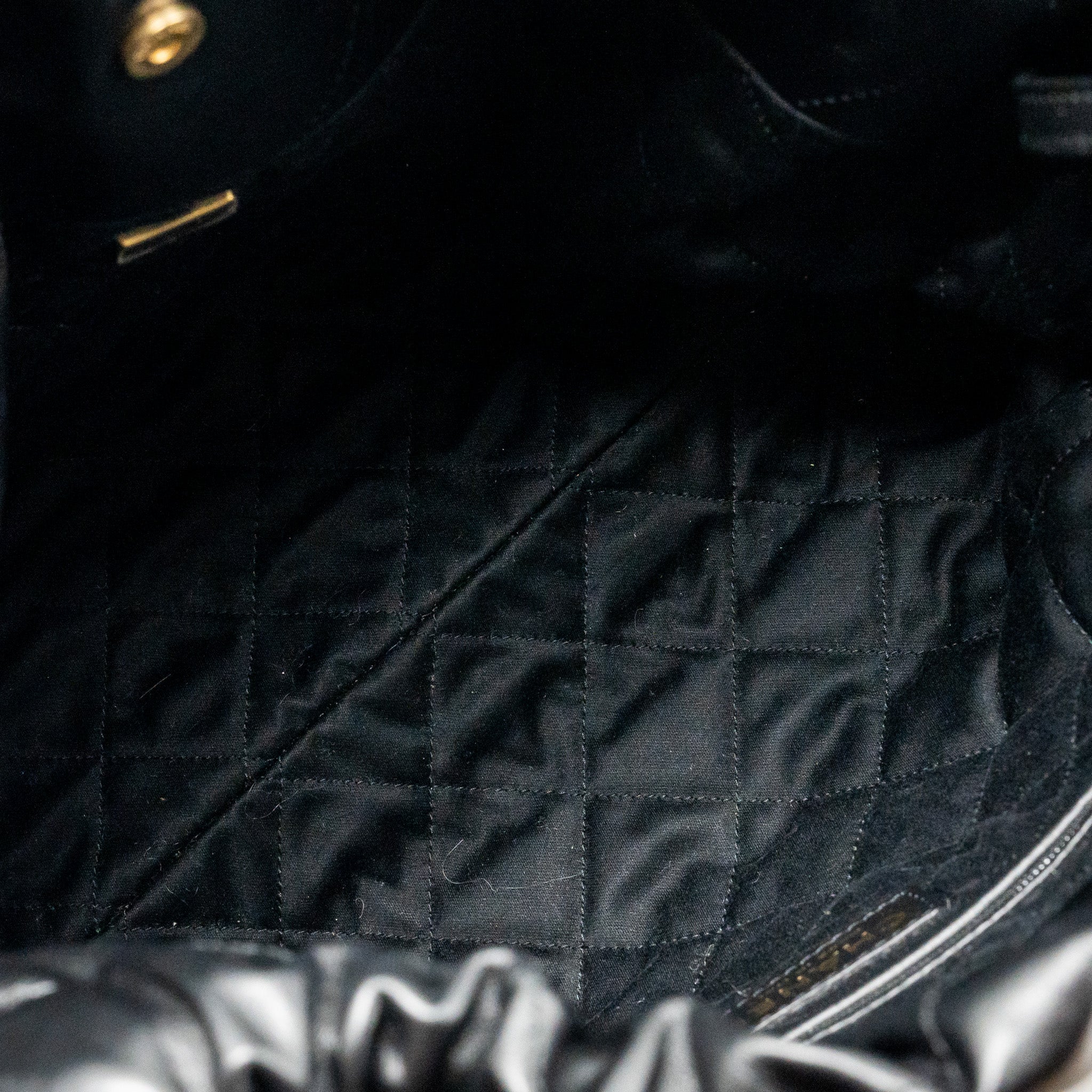 Chanel Small 22 Bag gold letter calfskin black GHW (microchip) - Image 15