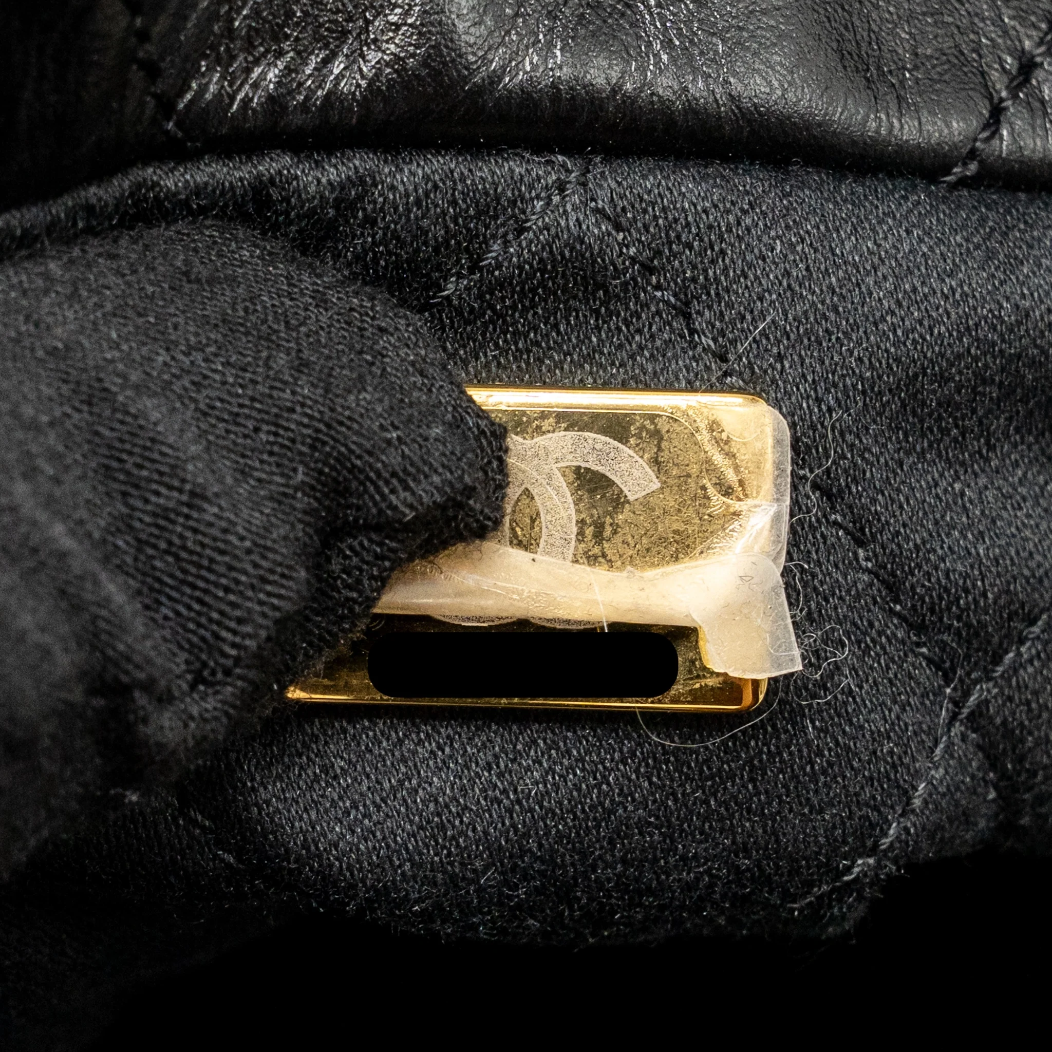 Chanel Small 22 Bag Gold Letter Shiny Calfskin Black GHW (microchip) - Image 17
