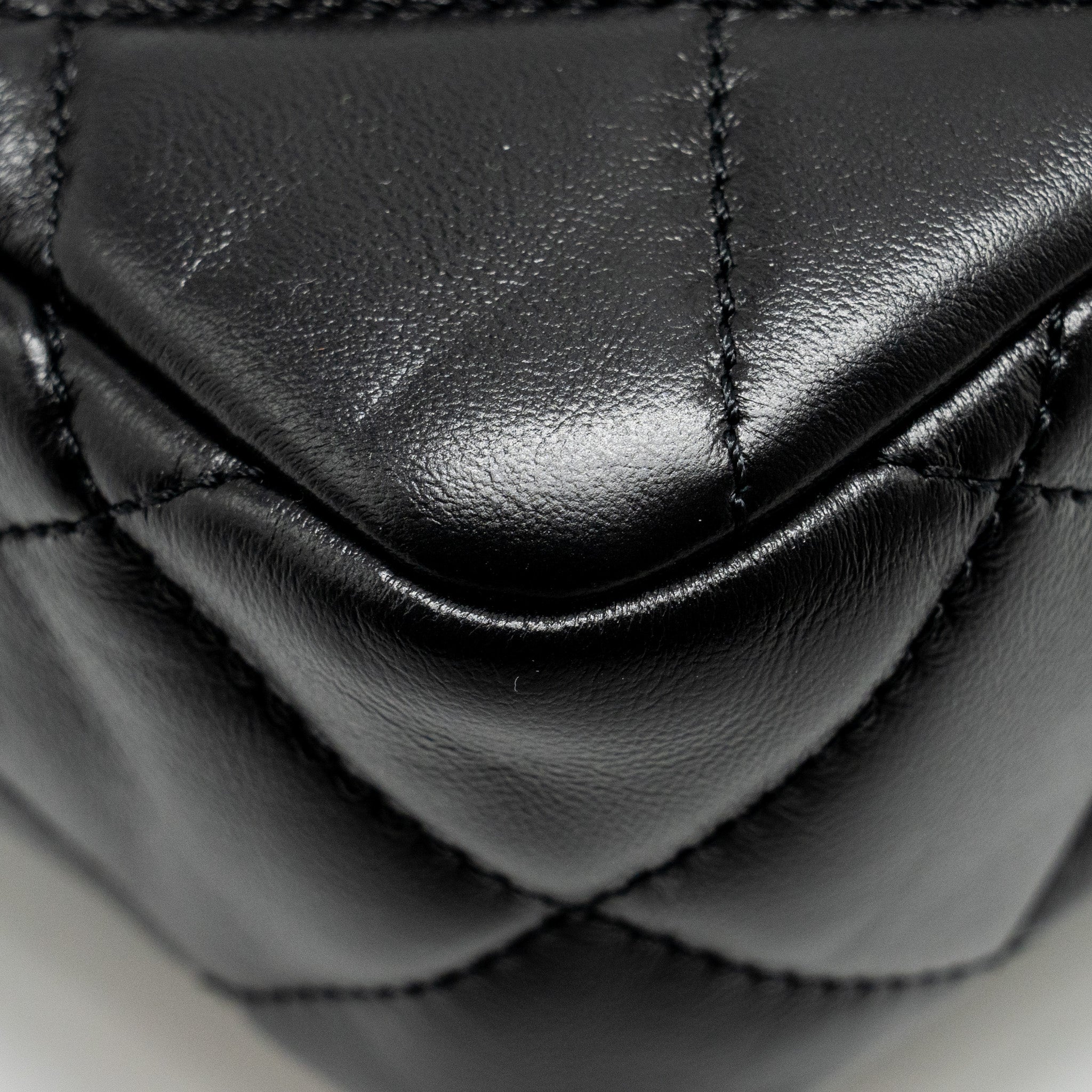 Chanel 22B Mini FlapBag Lambskin Black GHW (Microchip) - Image 11