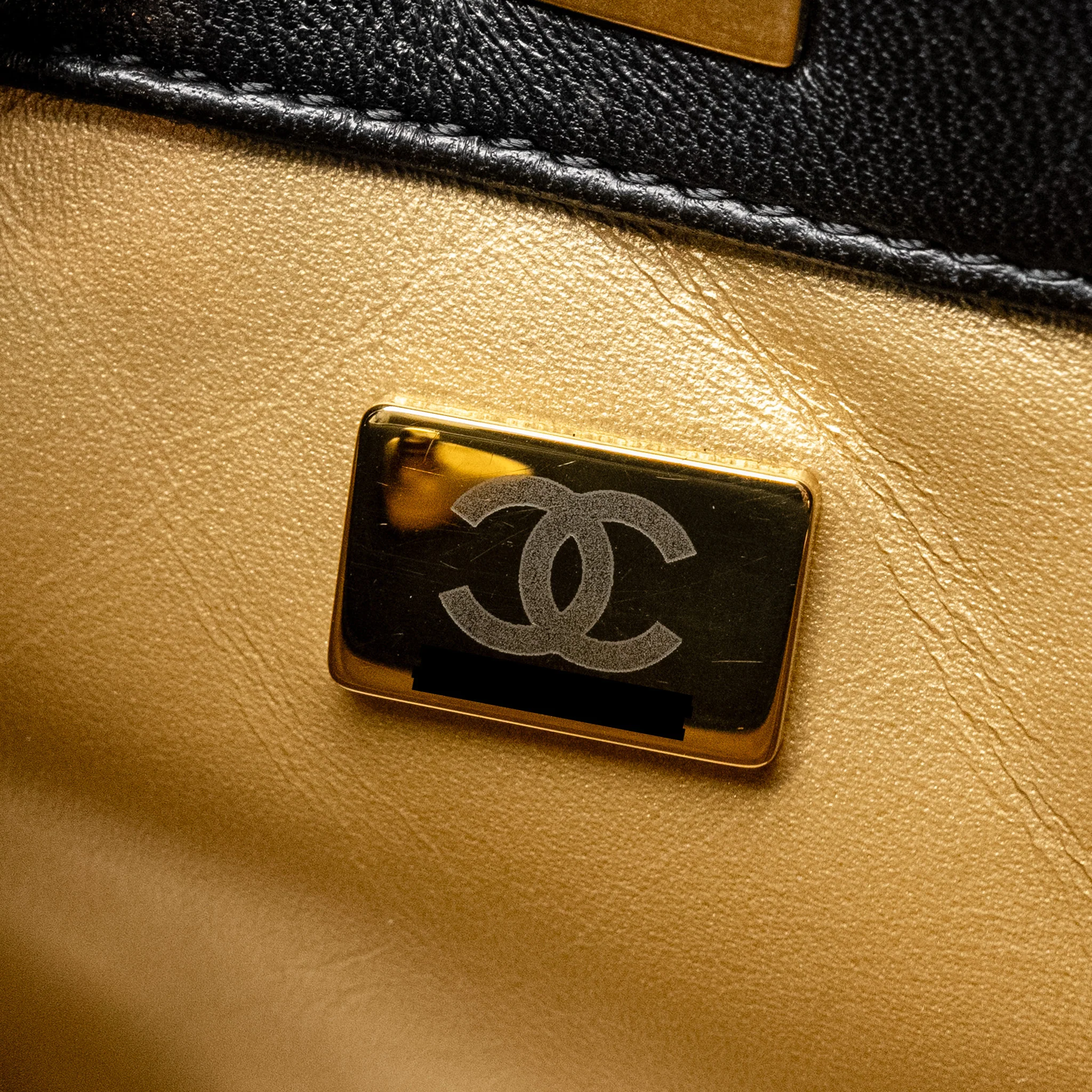 Chanel 22B Pearl Crush Hobo Bag Lambskin BLACK GHW (Microchip) - Image 15