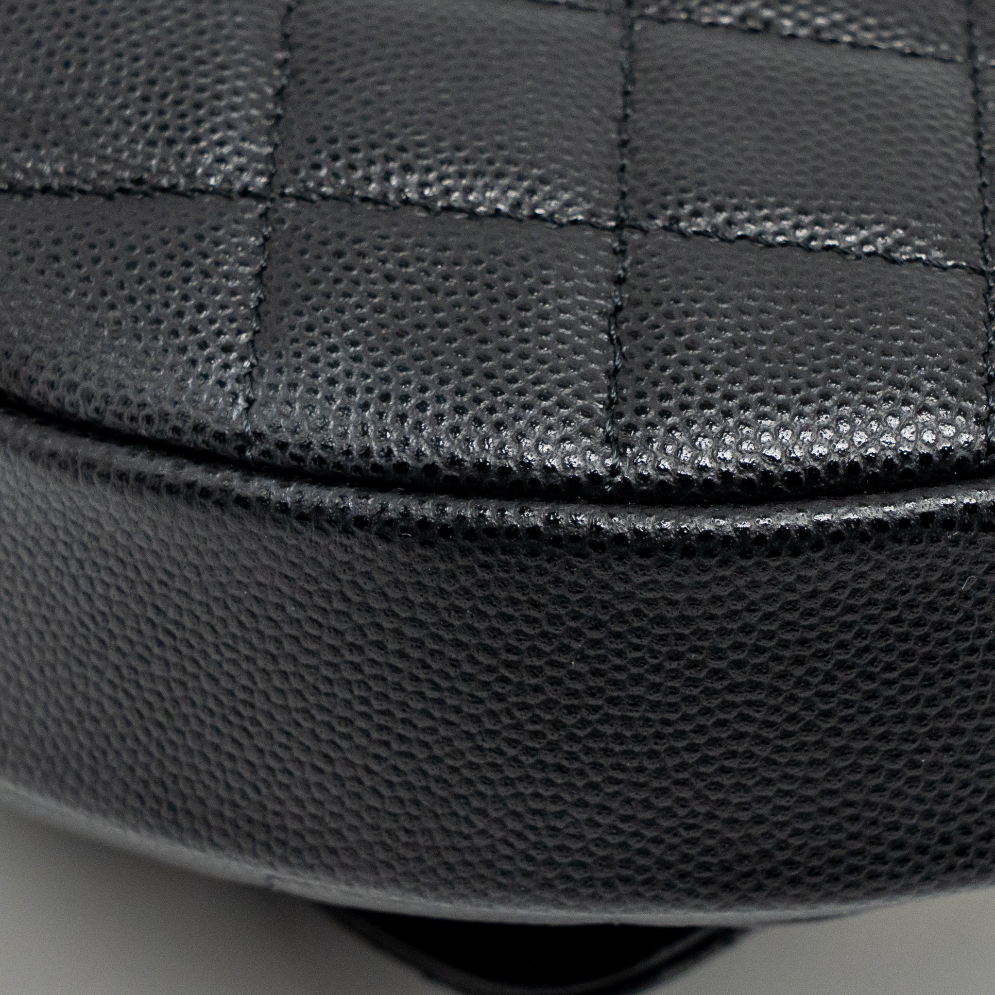 Chanel 23b Round Clutch Caviar Black LGHW (microchip) - Image 10
