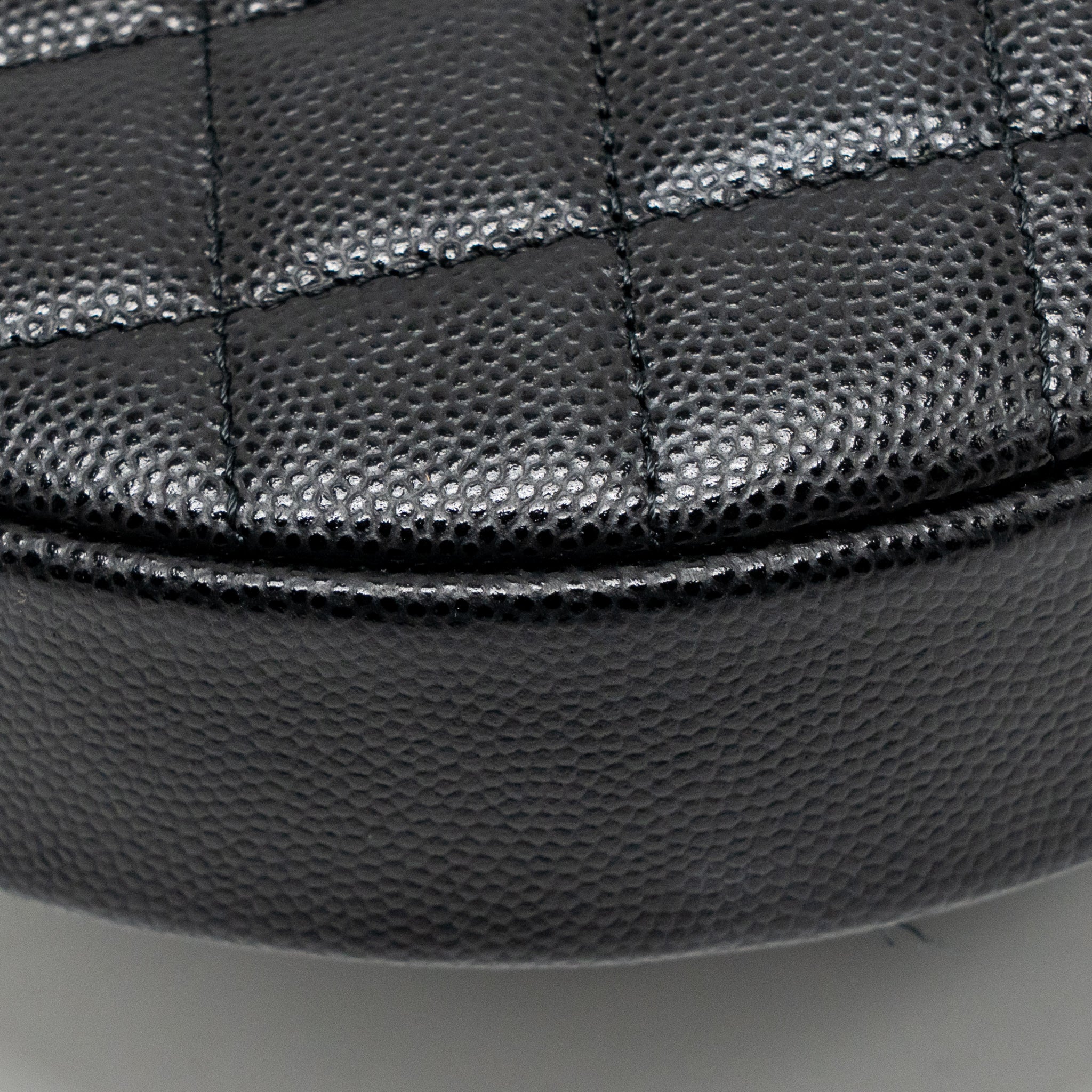 Chanel 23b Round Clutch Caviar Black LGHW (microchip) - Image 9