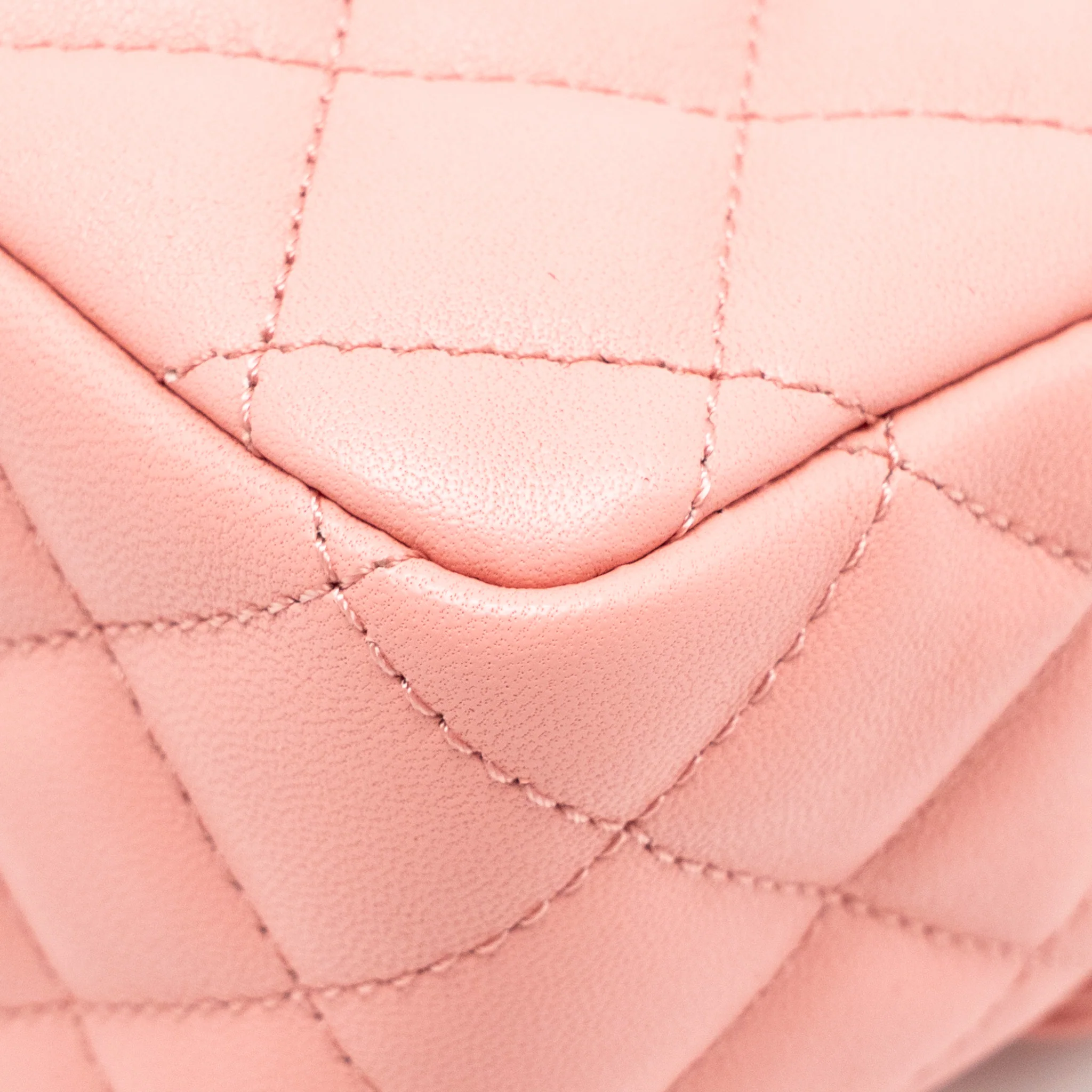 Chanel 23k detail top handle flap bag Lambskin pink GHW (microchip) - Image 11