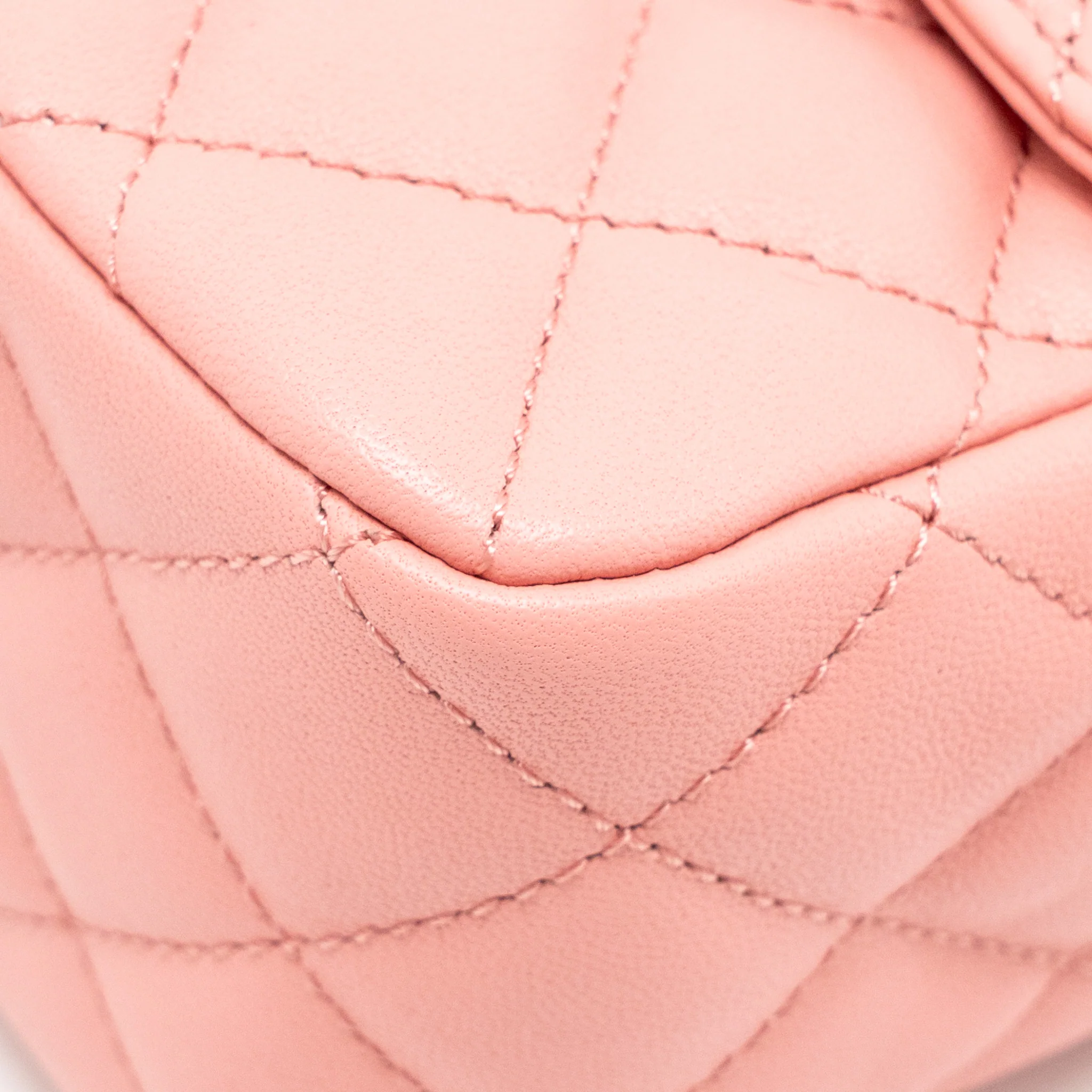 Chanel 23k detail top handle flap bag Lambskin pink GHW (microchip) - Image 9