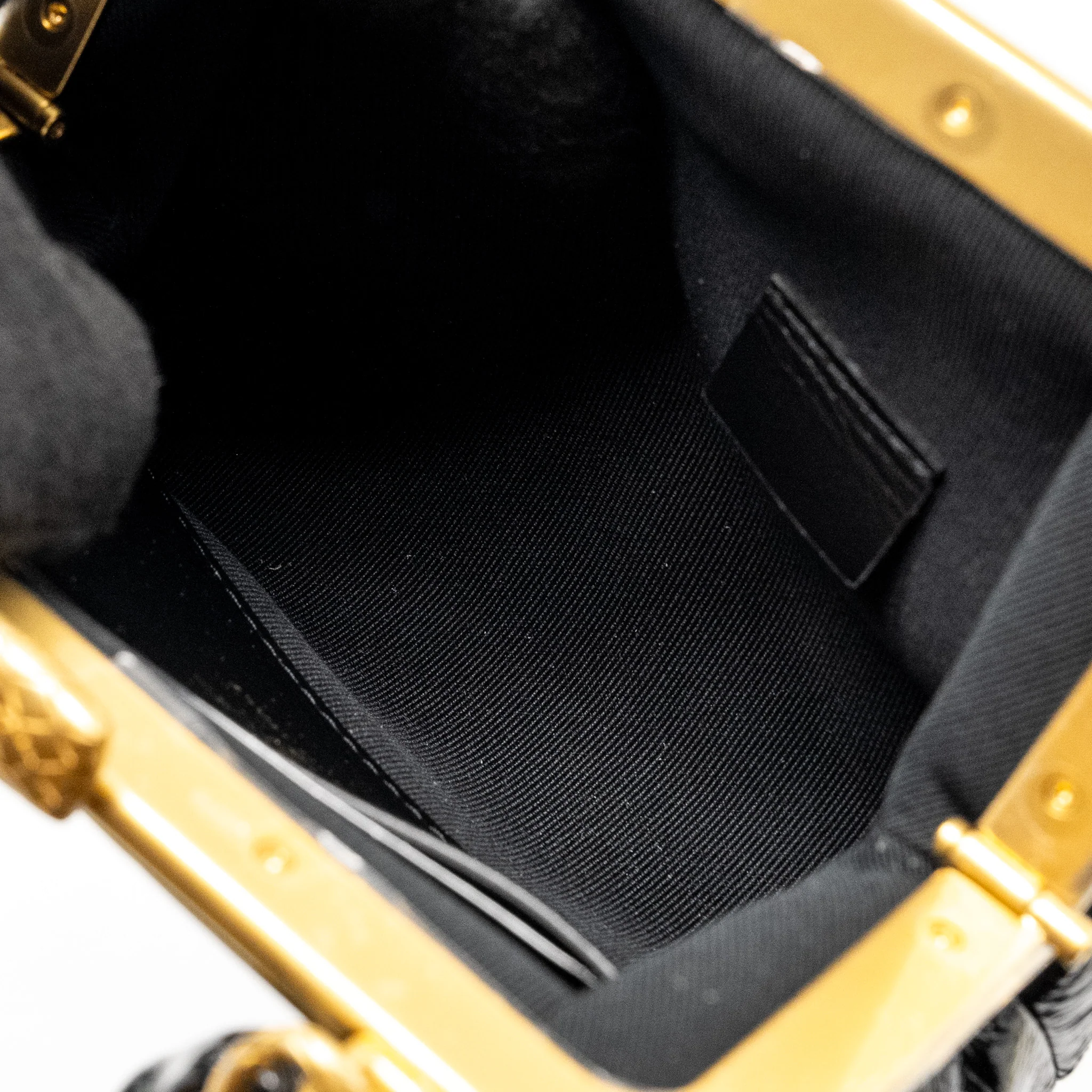 CHANEL 24A Bowknot Clutch With Chain Patent Crumpled lambskin/Shiny Lambskin Black/Pink GHW (Microchip) - Image 11