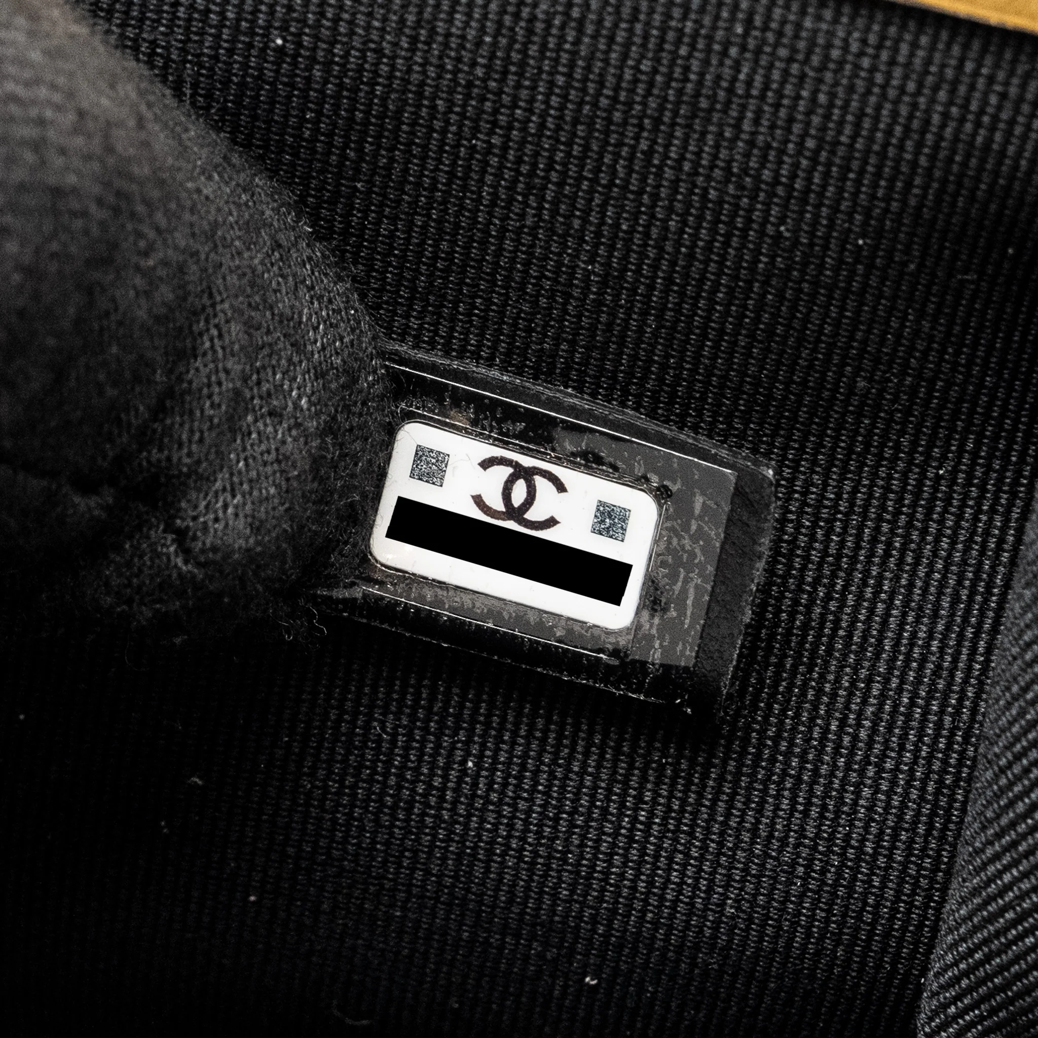 CHANEL 24A Bowknot Clutch With Chain Patent Crumpled lambskin/Shiny Lambskin Black/Pink GHW (Microchip) - Image 12
