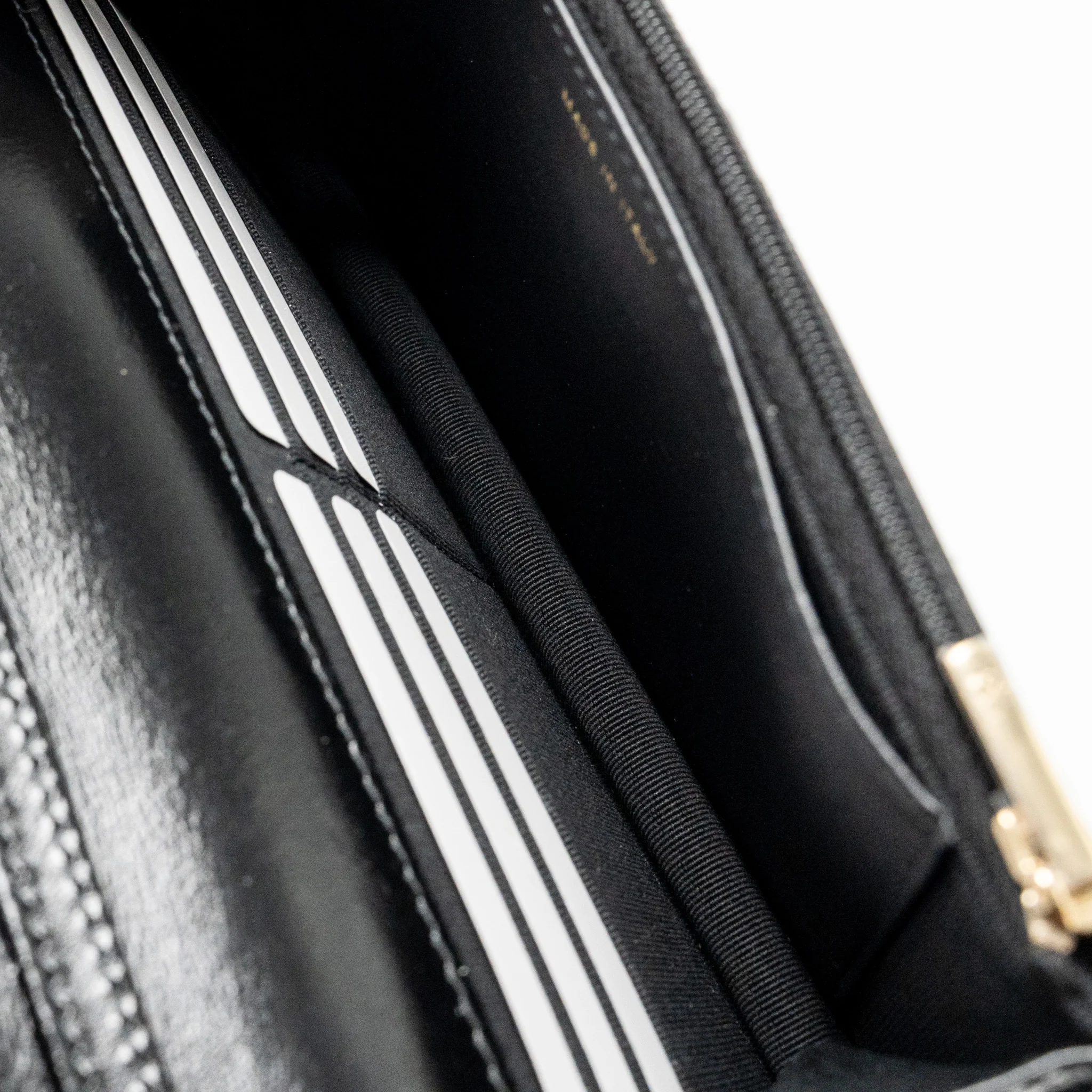Chanel 24c 31 Wallet On Chain Shiny Calfskin Black LGHW (Microchip) - Image 15
