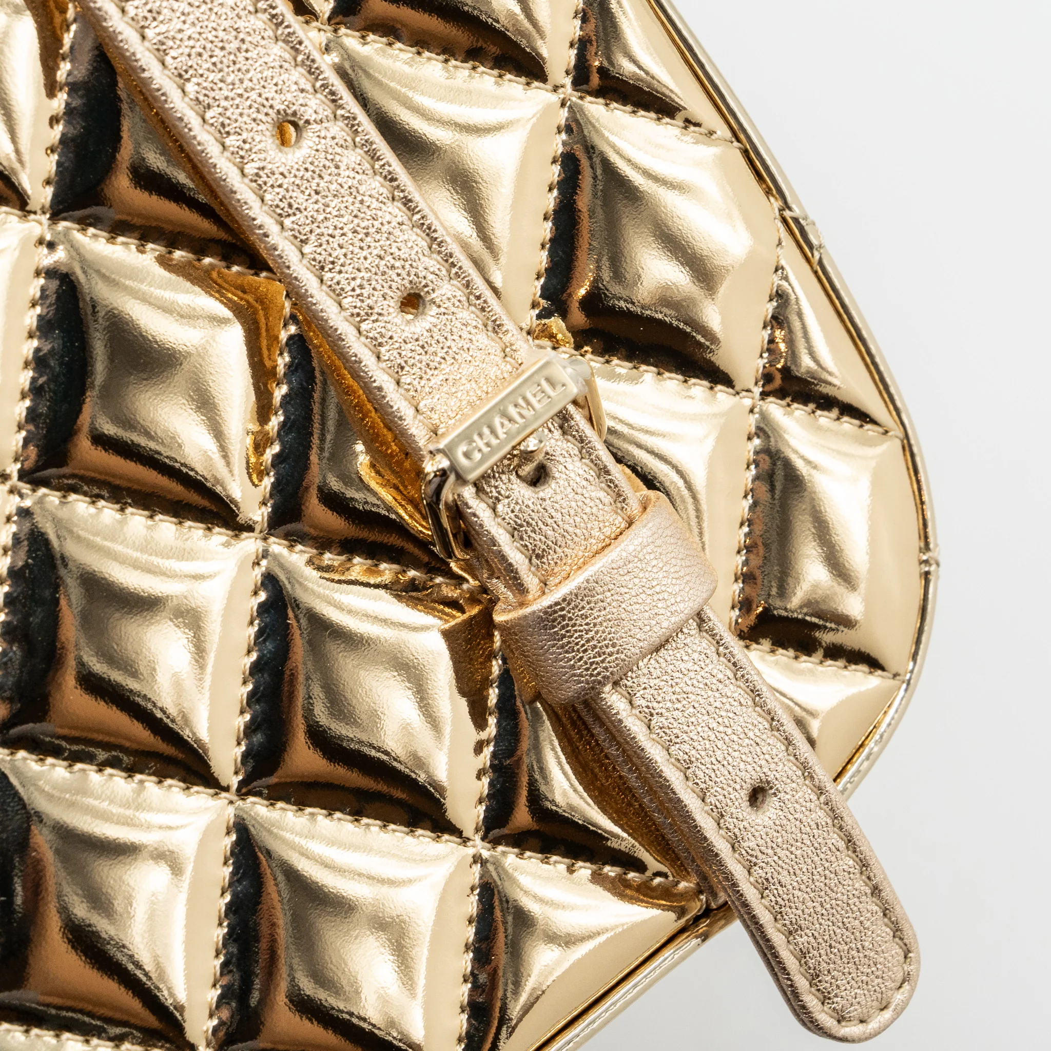 Chanel 24c Backpack With Star Patent Gold LGHW (microchip) - Image 11