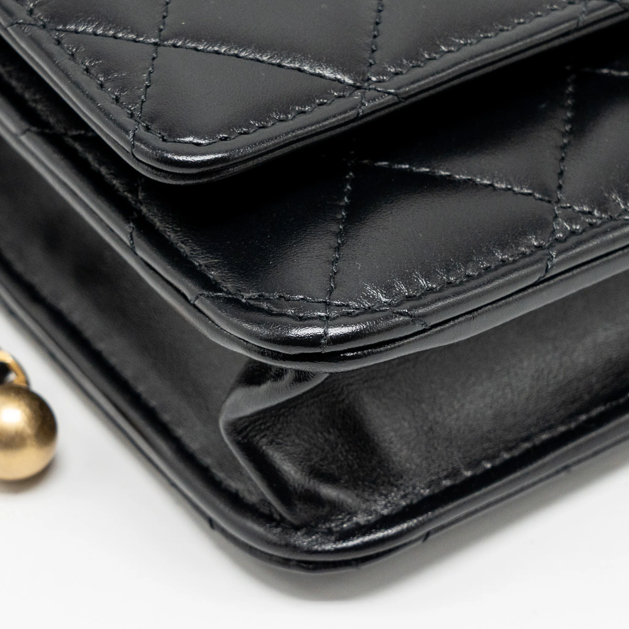 Chanel 24c Gold Crush Wallet On Chain Calfskin Black GHW(microchip) - Image 9