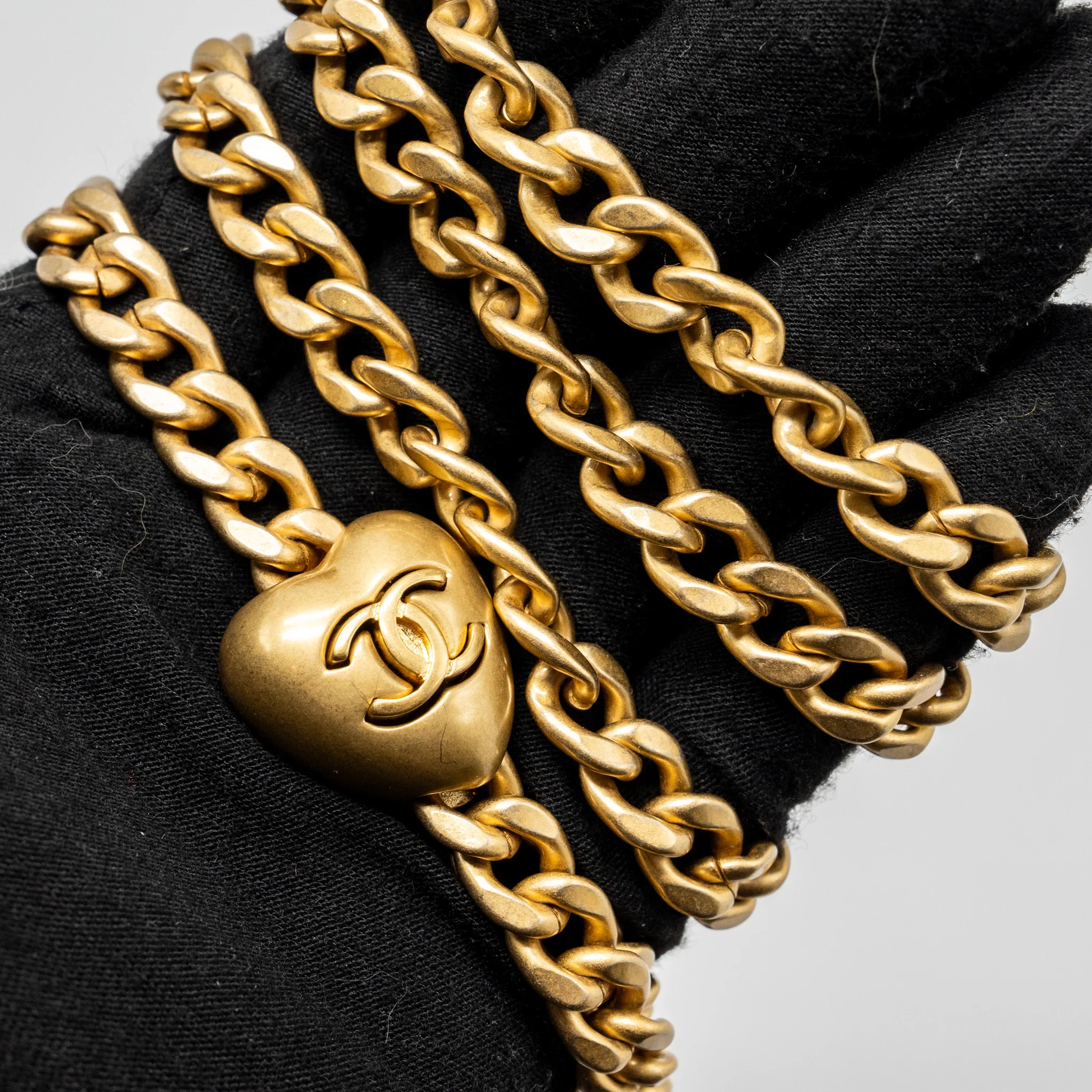 Chanel 24p Coco Love Mini Flap bag Adjustable Chain Caviar Black GHW (Microchip) - Image 9