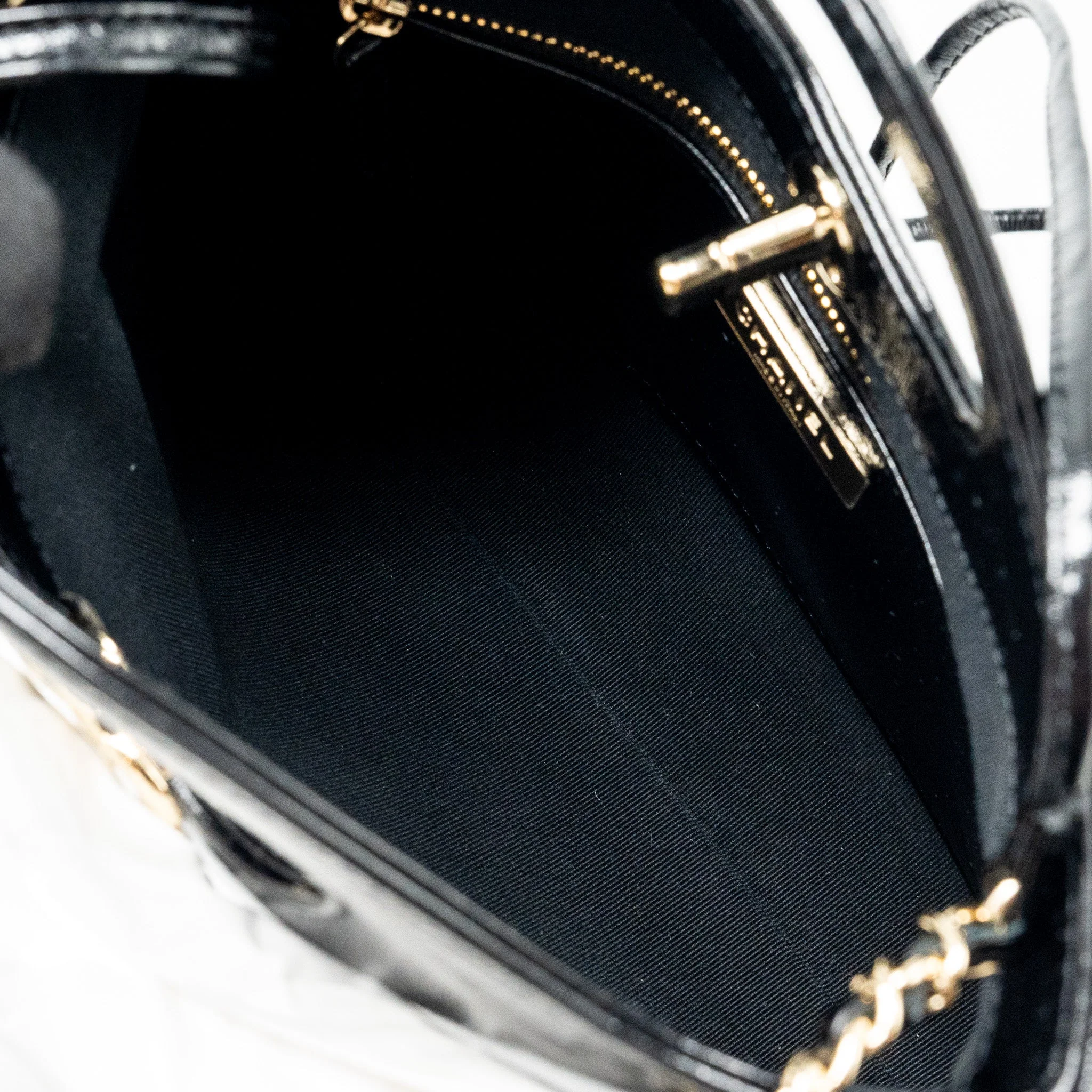 Chanel 24S Mini 31 Bag shiny Lambskin black GHW (microchip) - Image 10