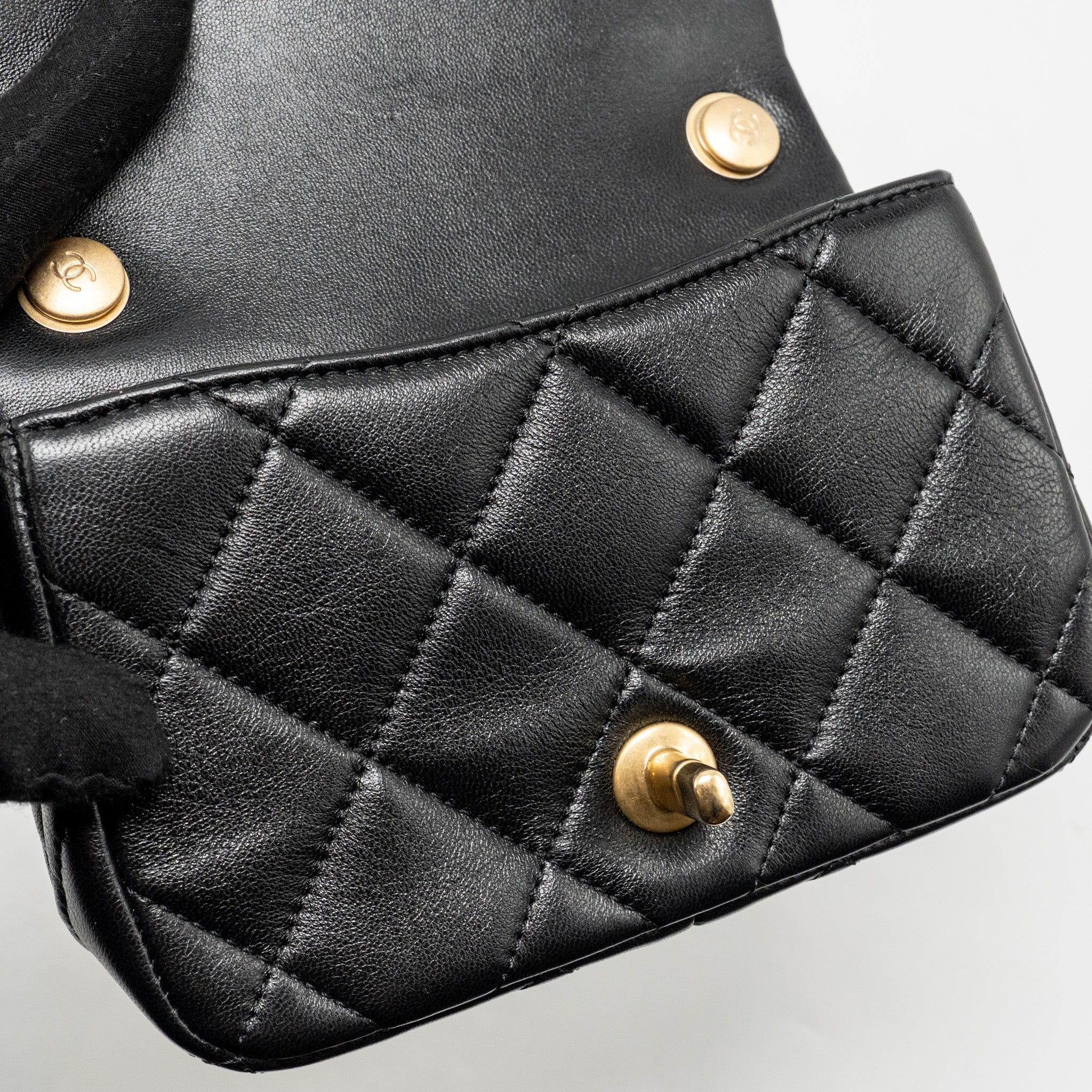Chanel 24s Pearl Adjustable Chain Mini Flap Bag Lambskin Black GHW (microchip) - Image 13
