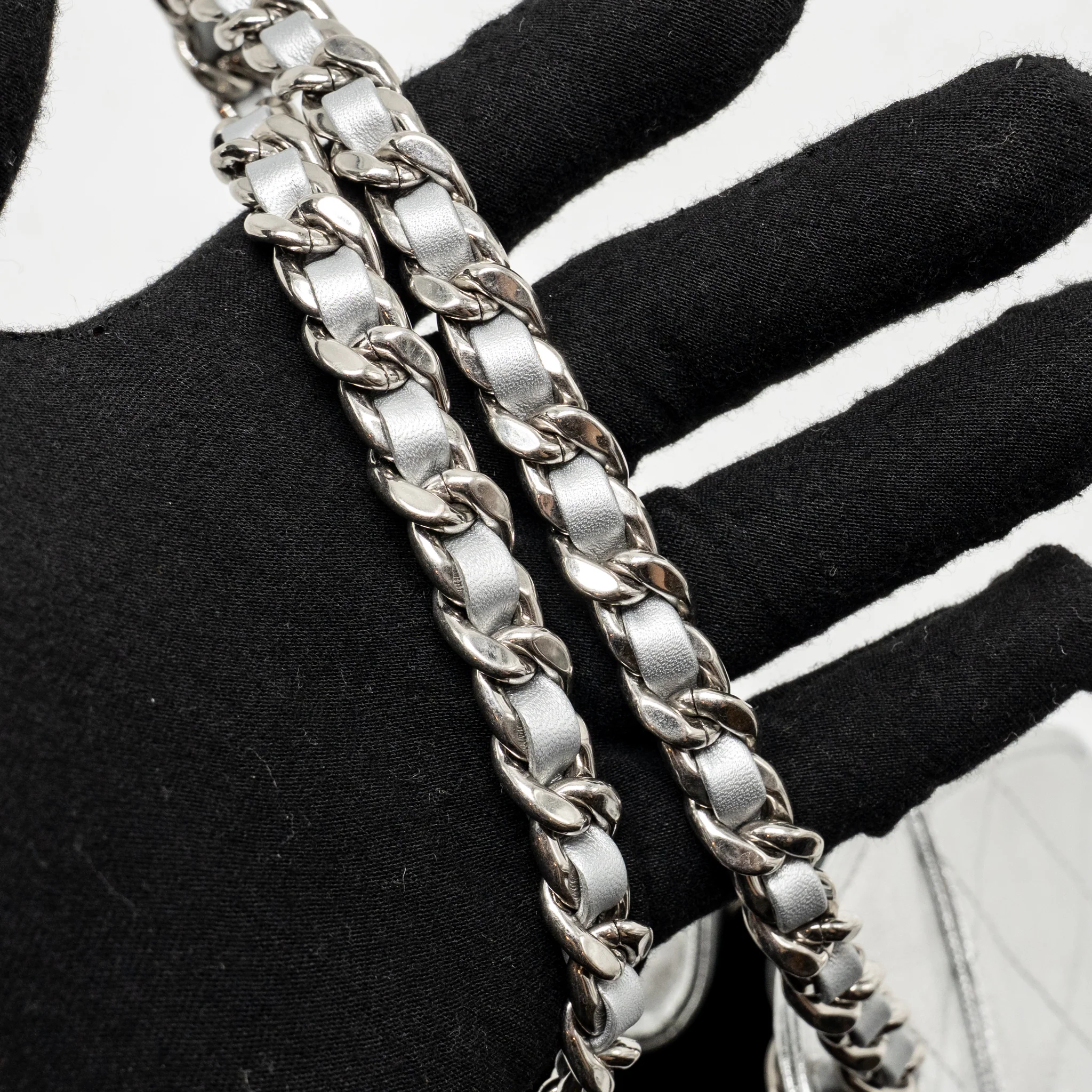 Chanel Mini 25 Bag Metallic Grained Calfskin Silver SHW (Microchip) - Image 15