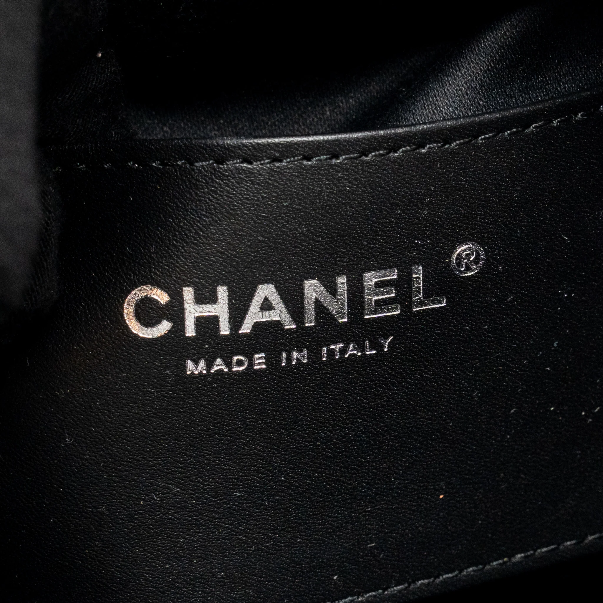 Chanel Mini 25 Bag Metallic Grained Calfskin Silver SHW (Microchip) - Image 18