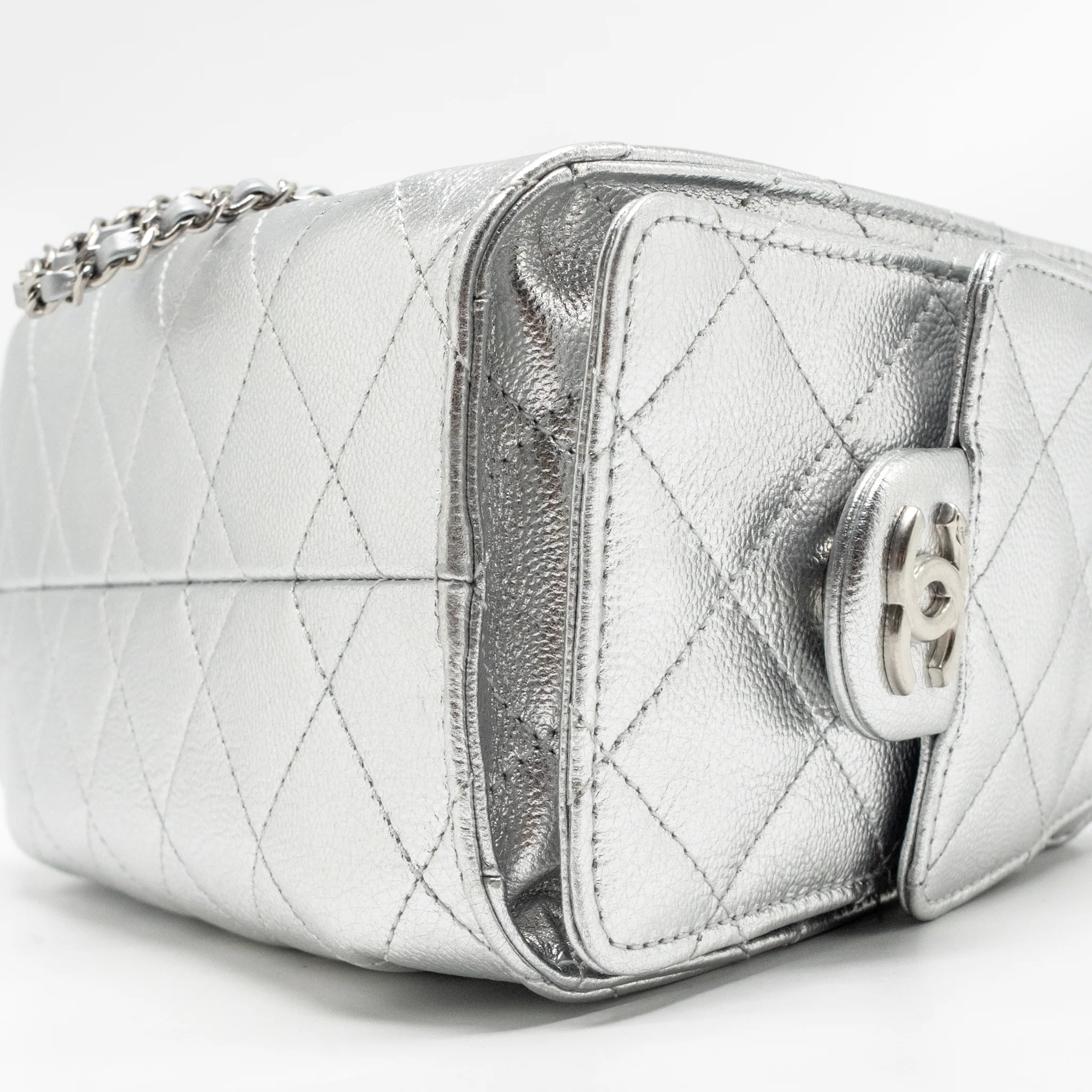 Chanel Mini 25 Bag Metallic Grained Calfskin Silver SHW (Microchip) - Image 8