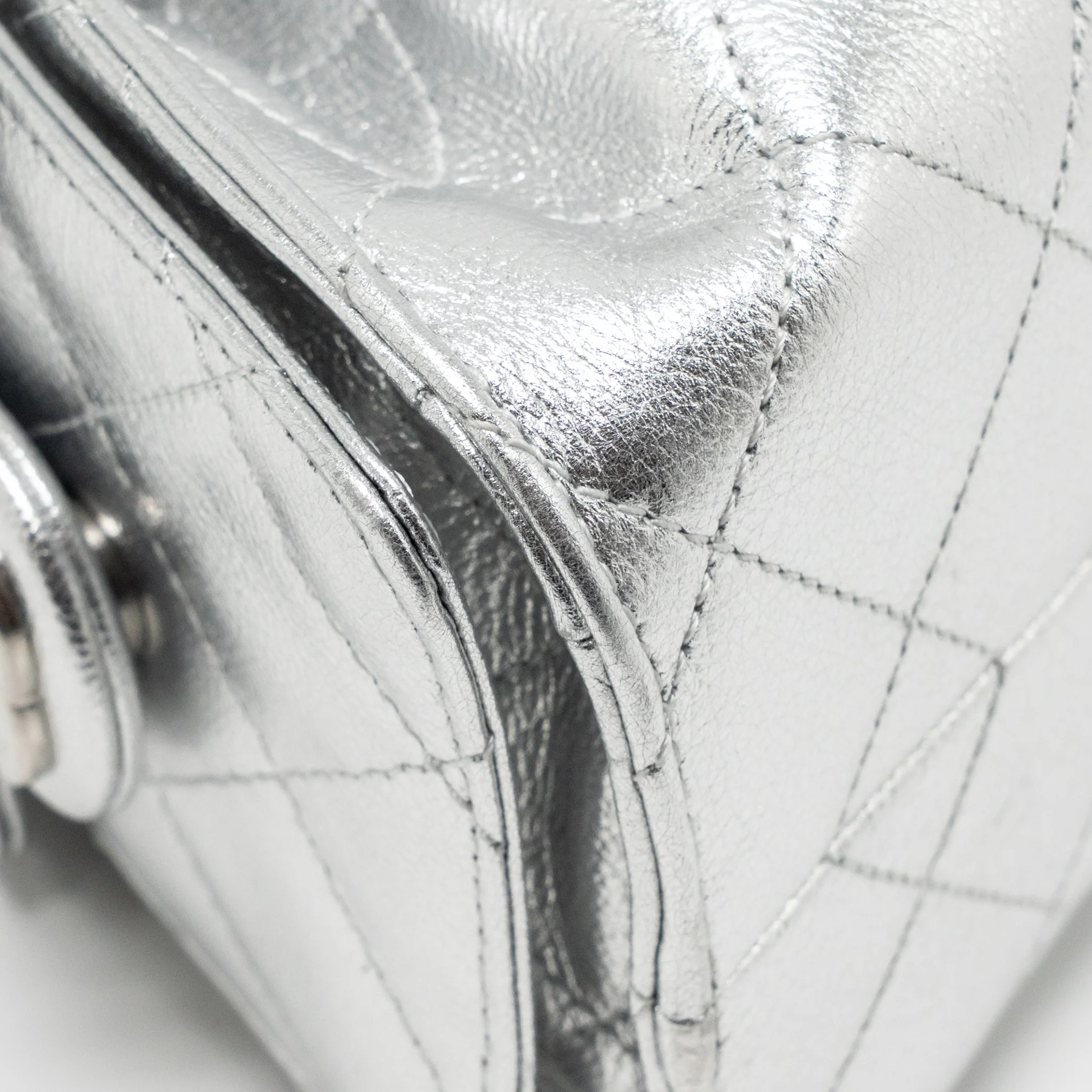 Chanel Mini 25 Bag Metallic Grained Calfskin Silver SHW (Microchip) - Image 9
