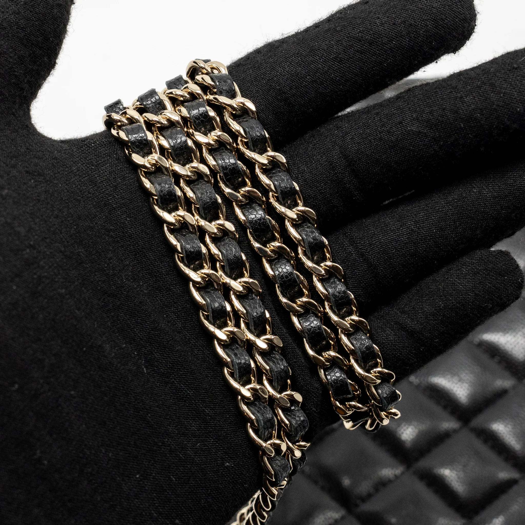 Chanel 25A zip clutch with chain caviar black LGHW (microchip) - Image 17