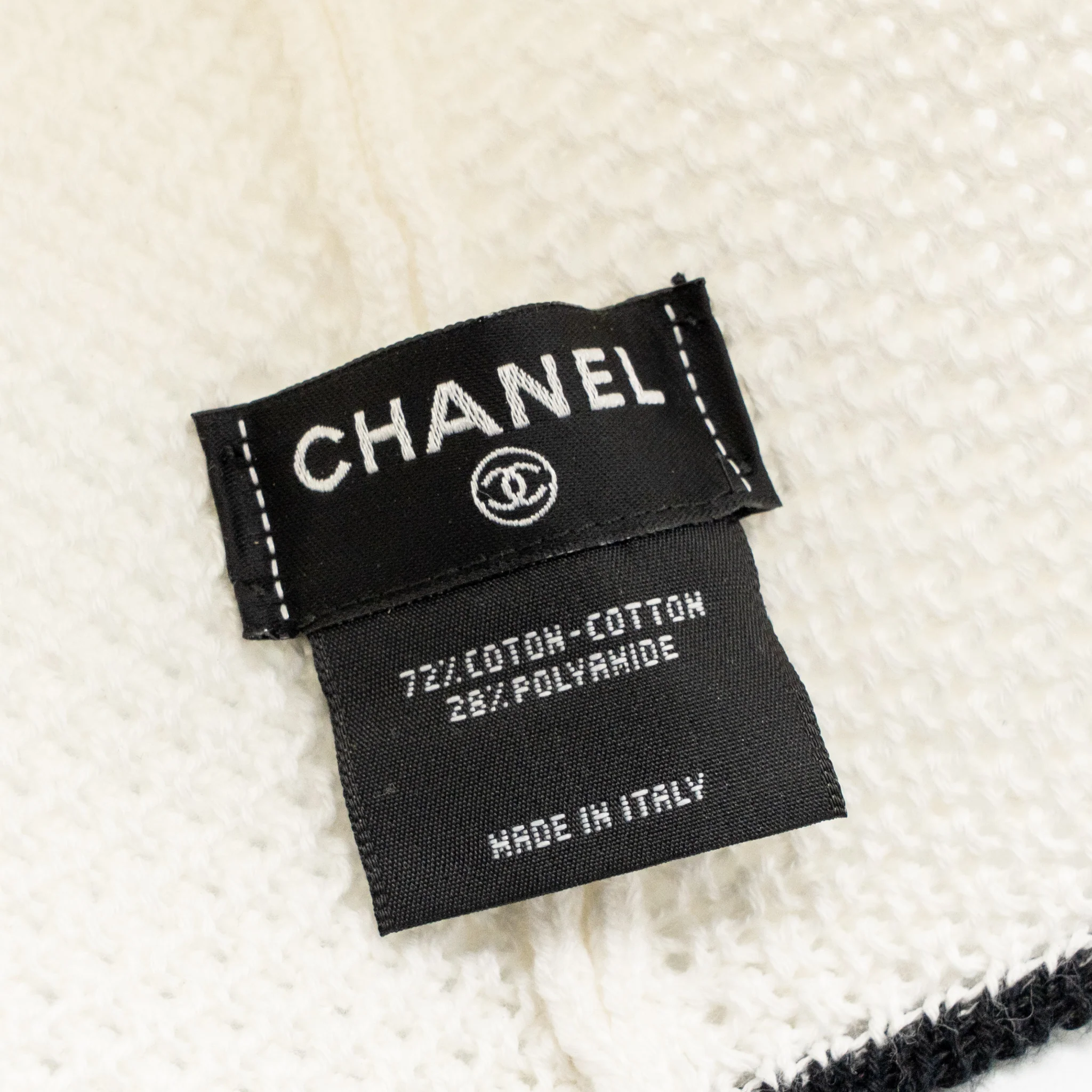Chanel 25c CC logo bucket hat cotton white/black - Image 6