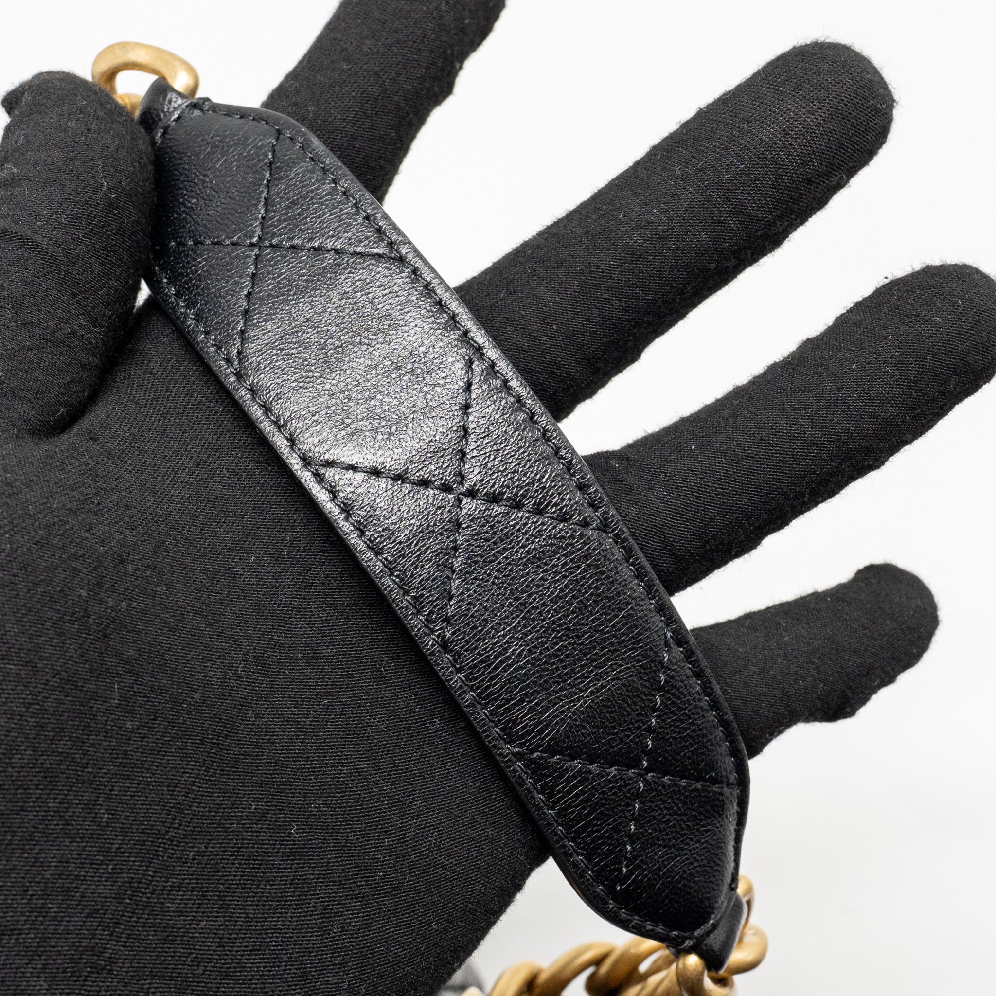 Chanel 25C Maxi Hobo Bag Lambskin Black GHW (Microchip) - Image 16