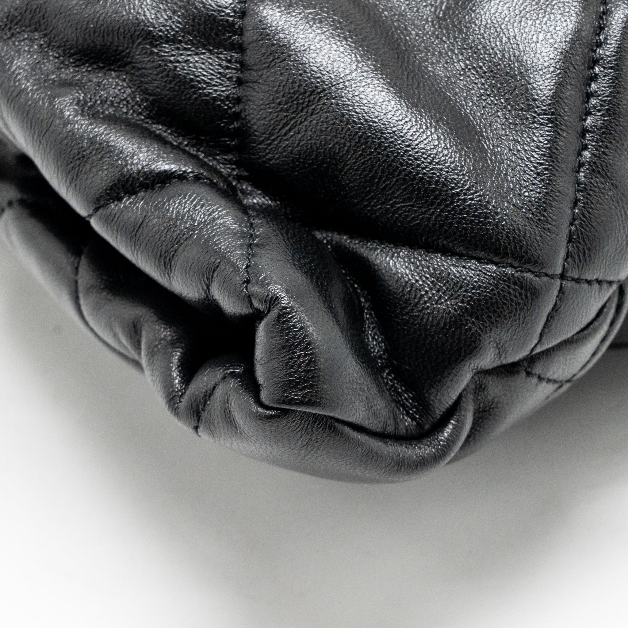 Chanel 25k Medium Bow Bag Lambskin Black GHW (microchip) - Image 10