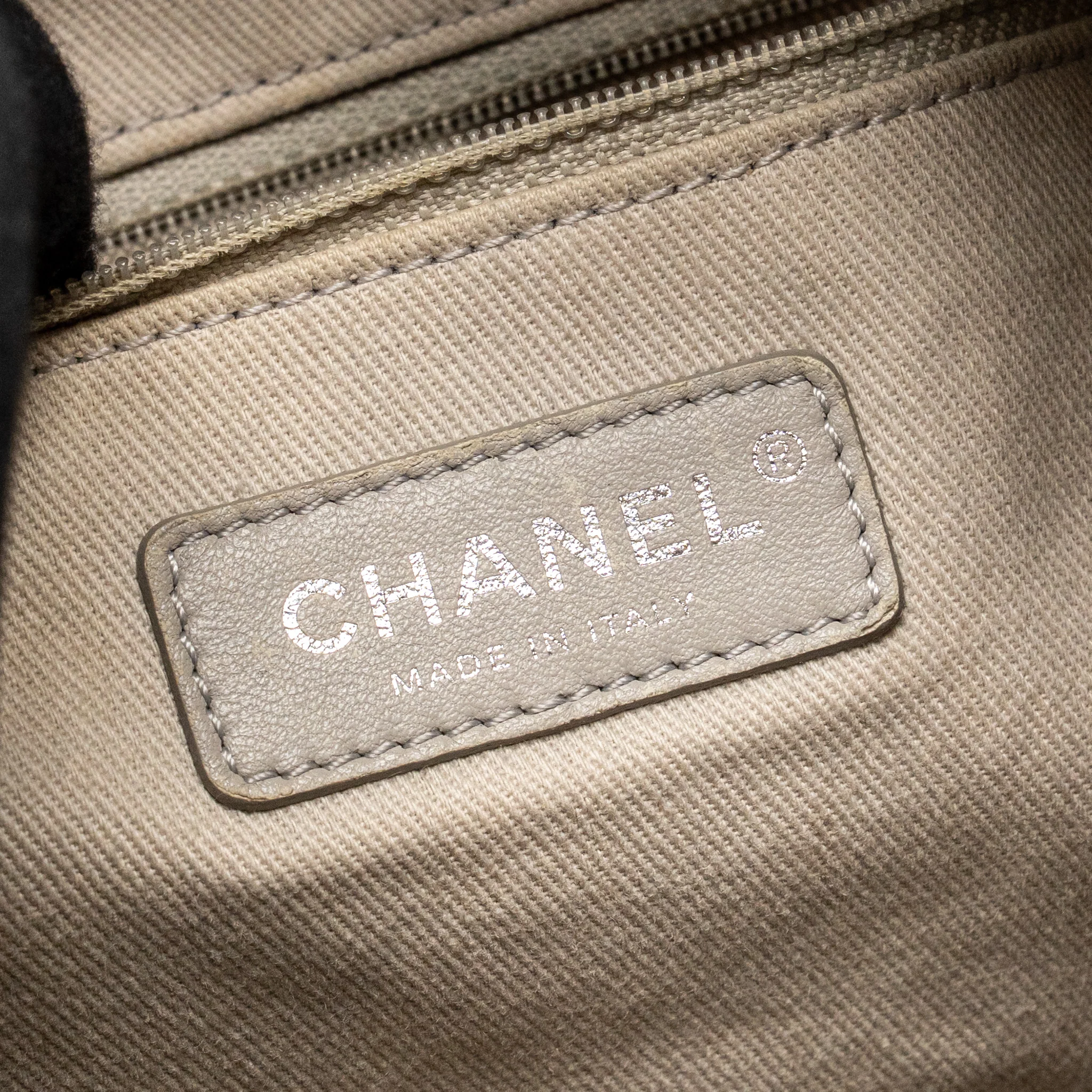 Chanel 31 Rue Cambon Bucket Backpack Fabric Multicolour SHW - Image 15