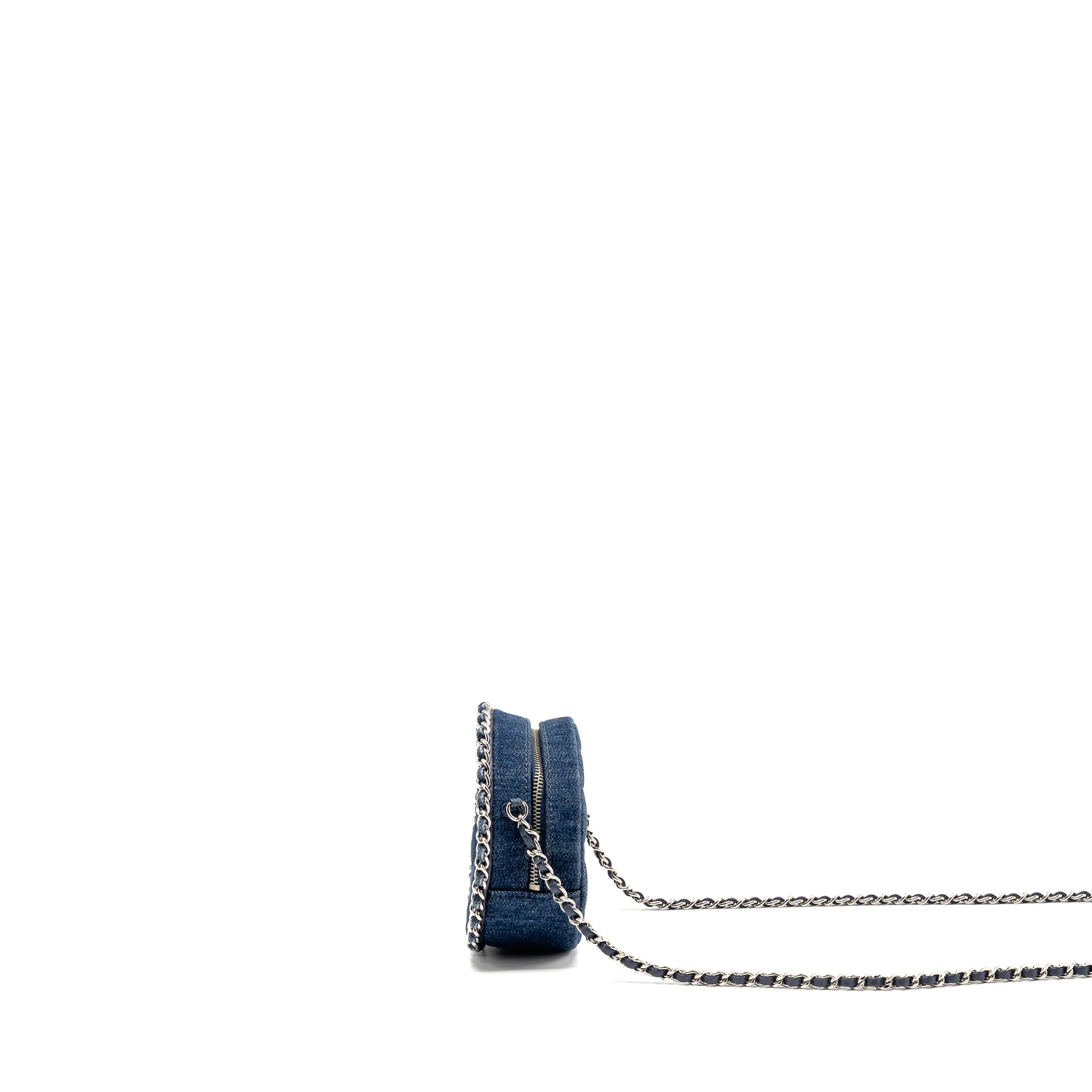 Chanel CC Quilted Round Clutch with Chain Denim Dark Blue SHW - Image 4