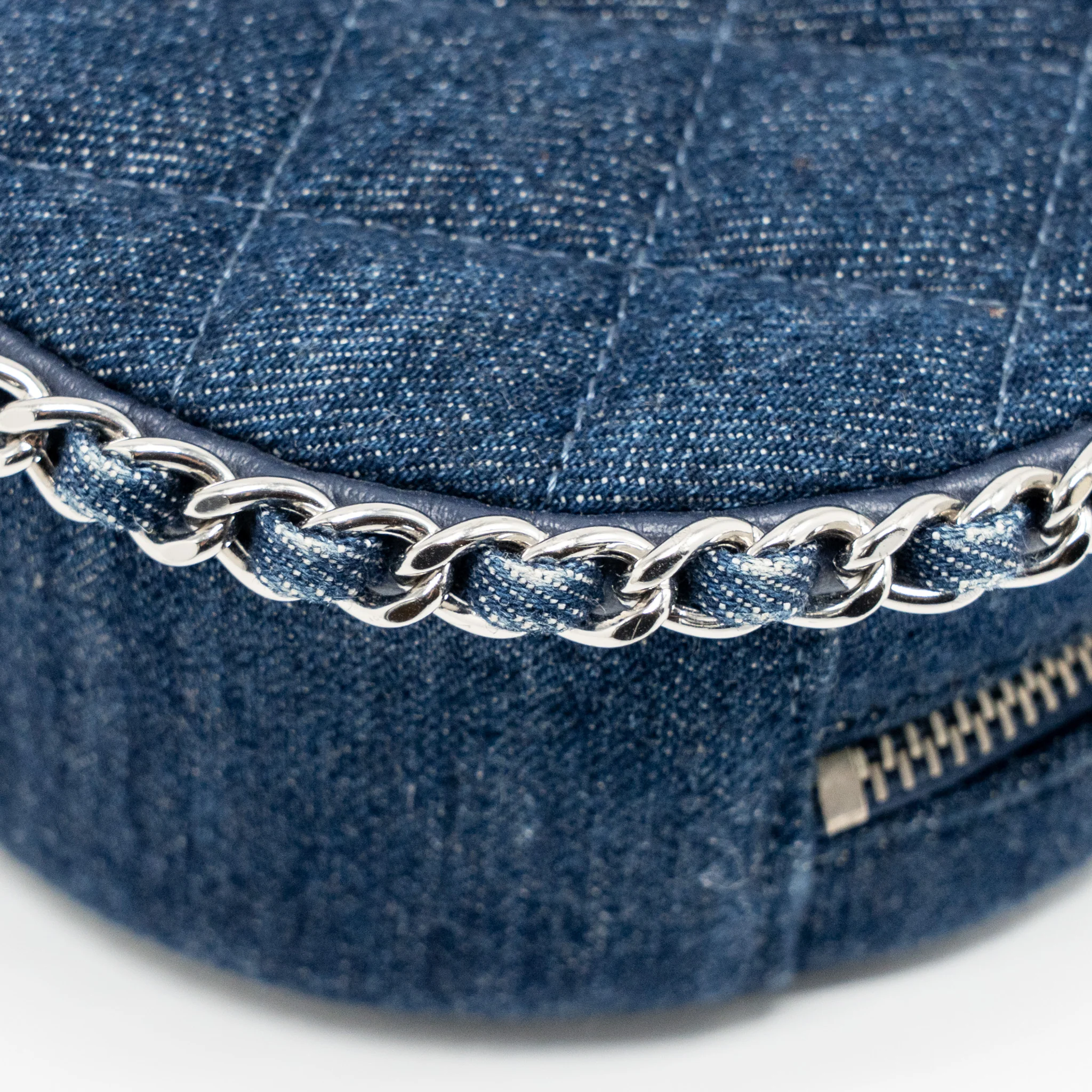 Chanel CC Quilted Round Clutch with Chain Denim Dark Blue SHW - Image 8