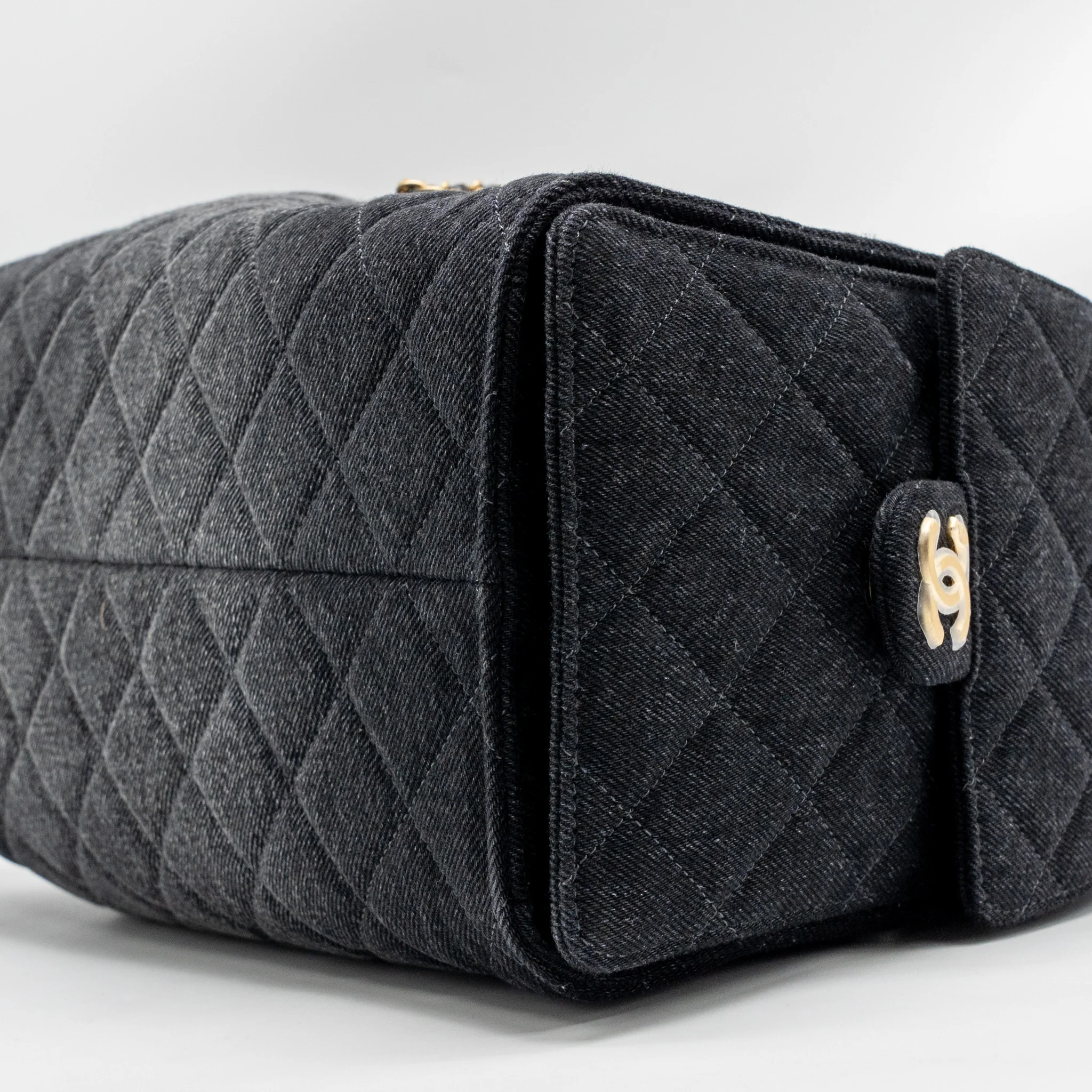 Chanel 25 Medium Handbag Washed Denim Black GHW (Microchip) - Image 7