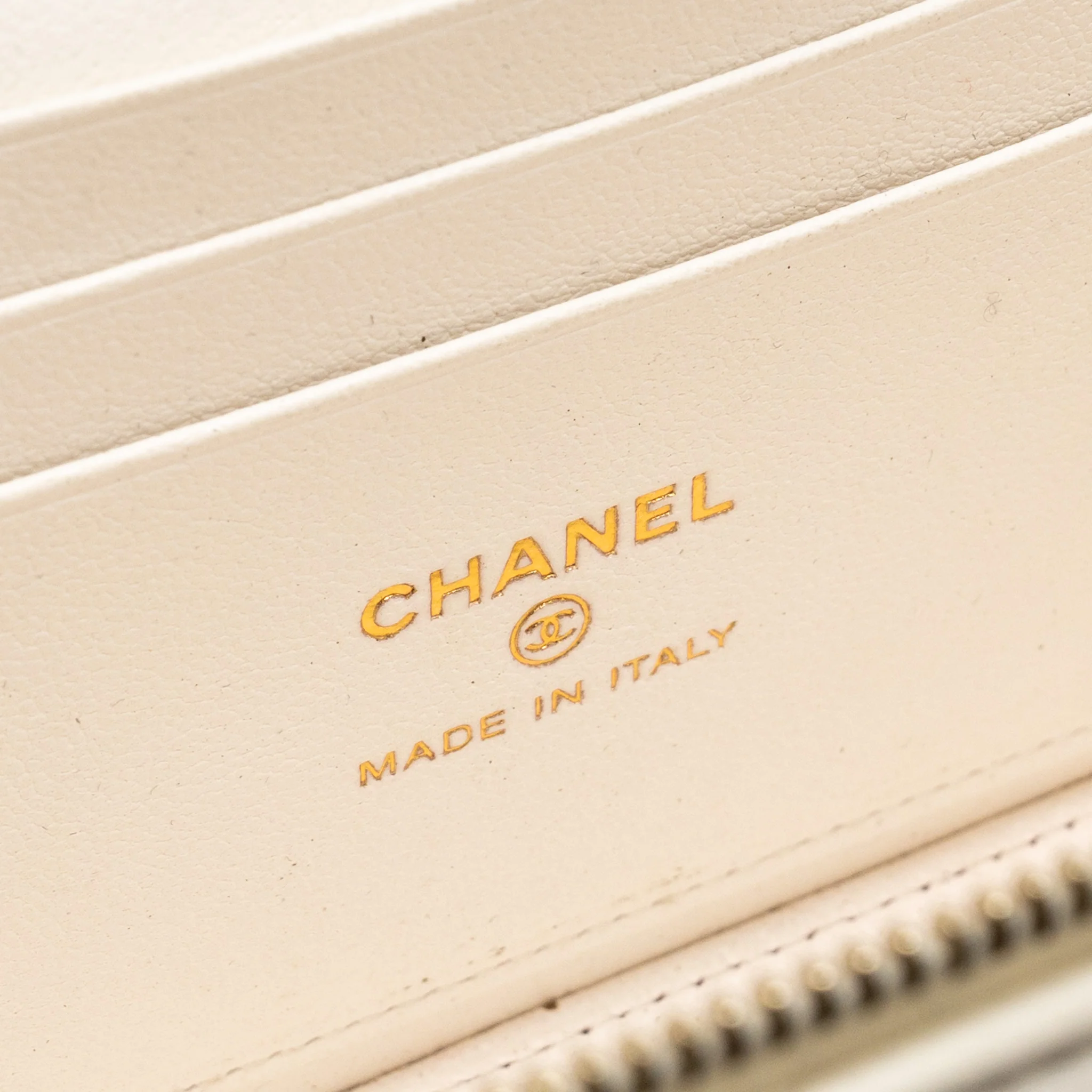 Chanel Gold Pillar Adjustable Chain Long Vanity Lambskin White GHW (Microchip) - Image 14