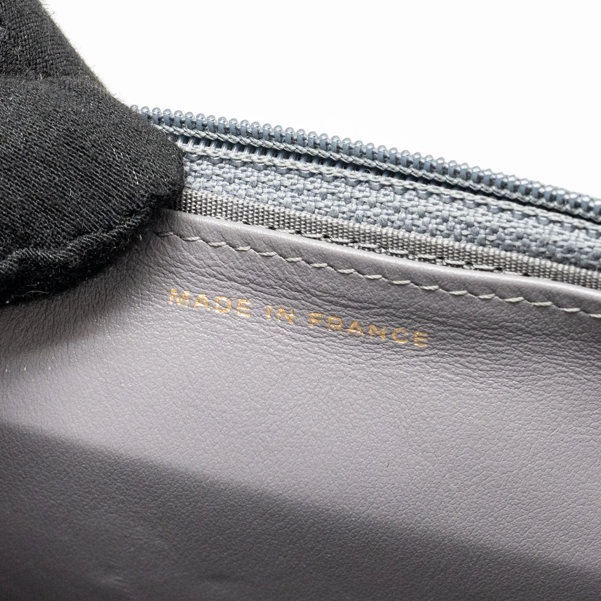 Chanel Boy Wallet on Chain Caviar Grey LGHW - Image 16