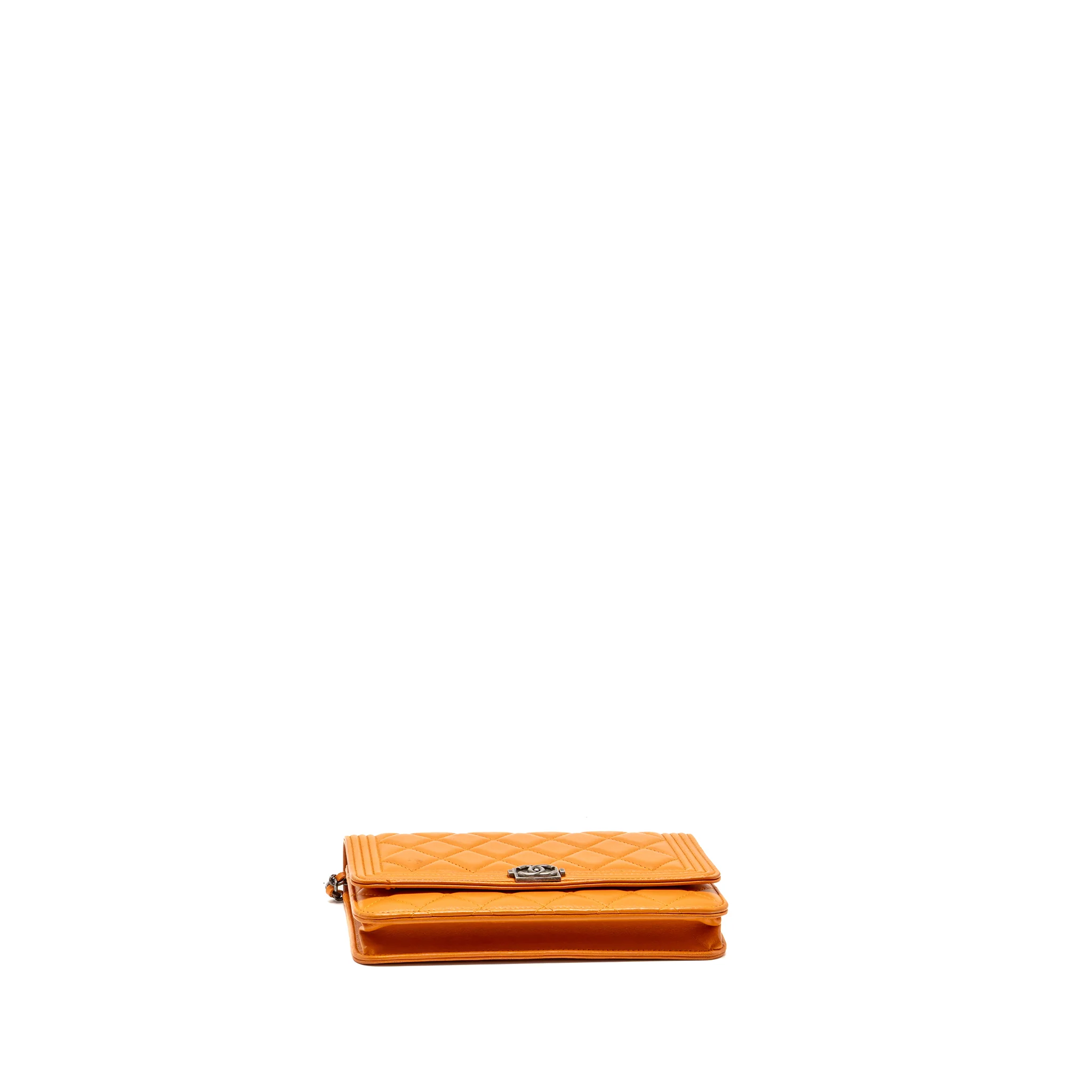 Chanel boy wallet on chain lambskin orange ruthenium silver hardware - Image 6