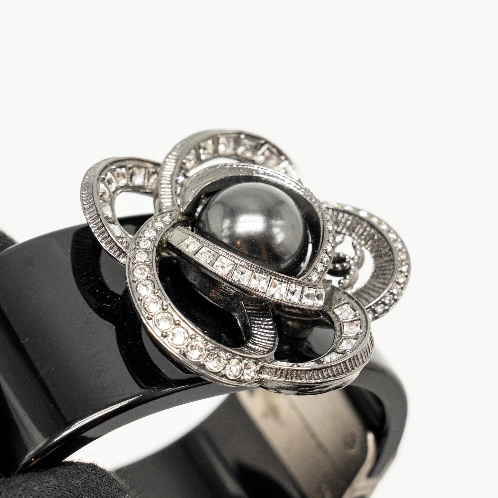 Chanel Camellia Wide Cuff Bracelet Pearl/Crystal/Resin Black Silver Tone - Image 6