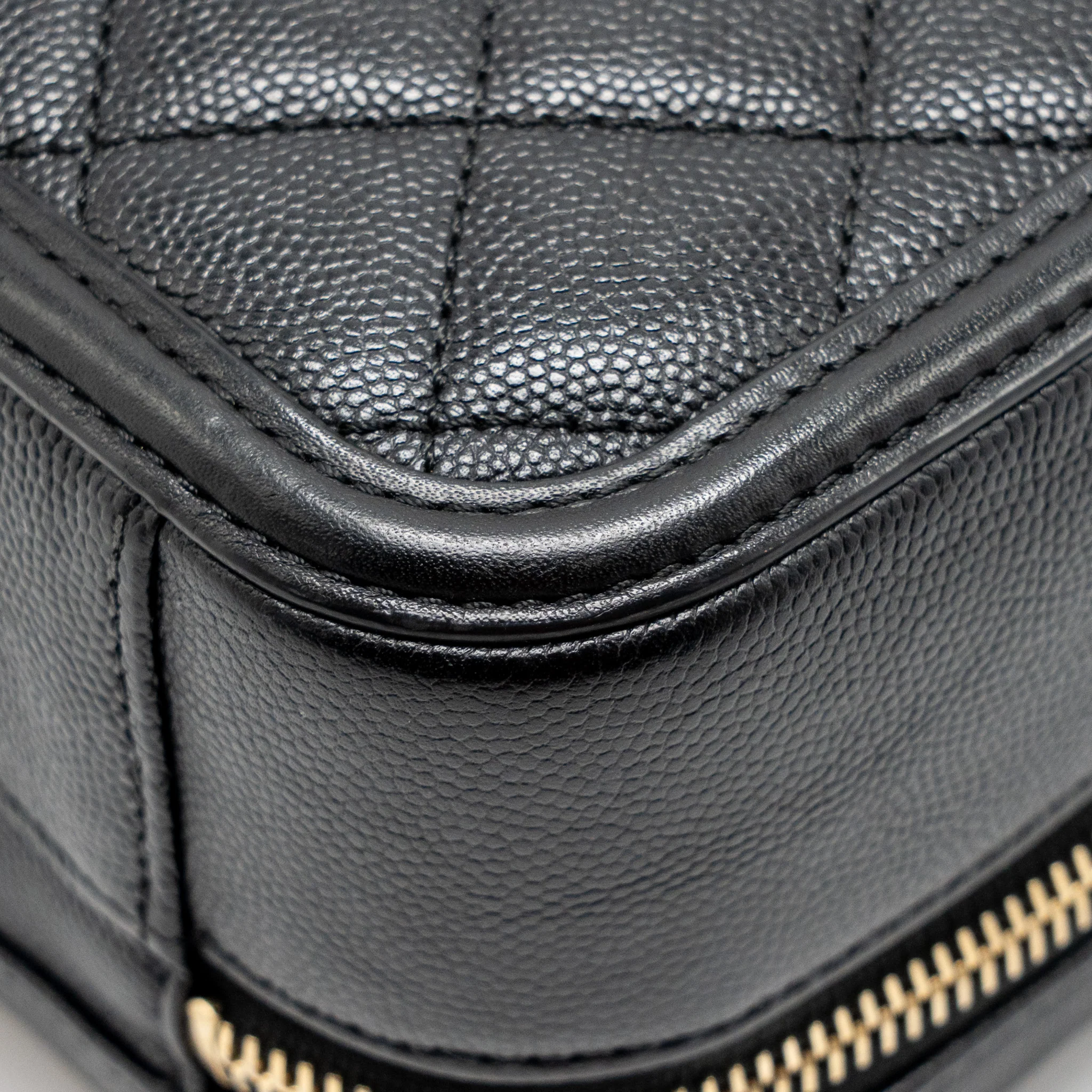 Chanel CC Filigree vanity caviar black GHW - Image 10