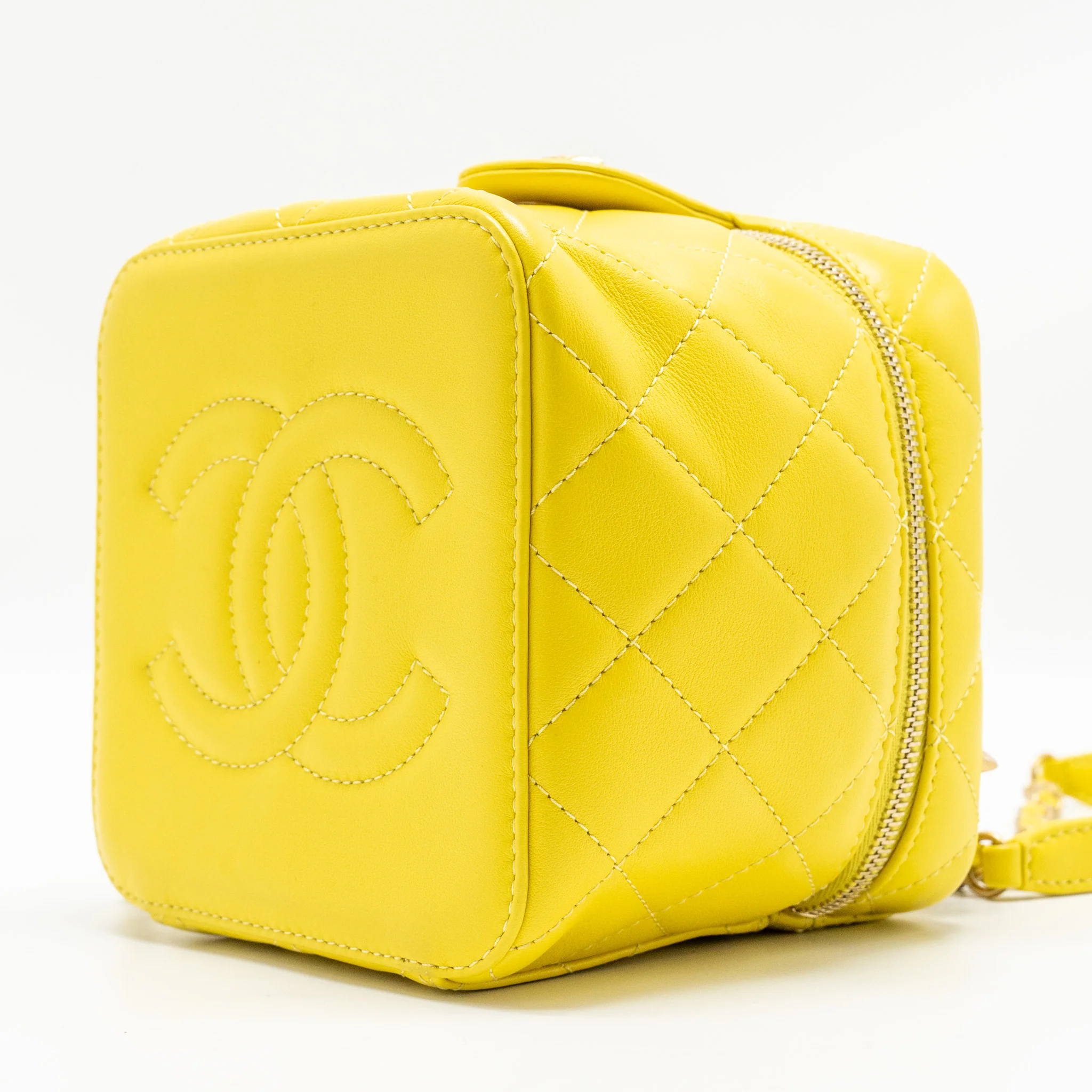 Chanel CC Vanity Case Bag Calfskin Yellow GHW (Microchip) - Image 7