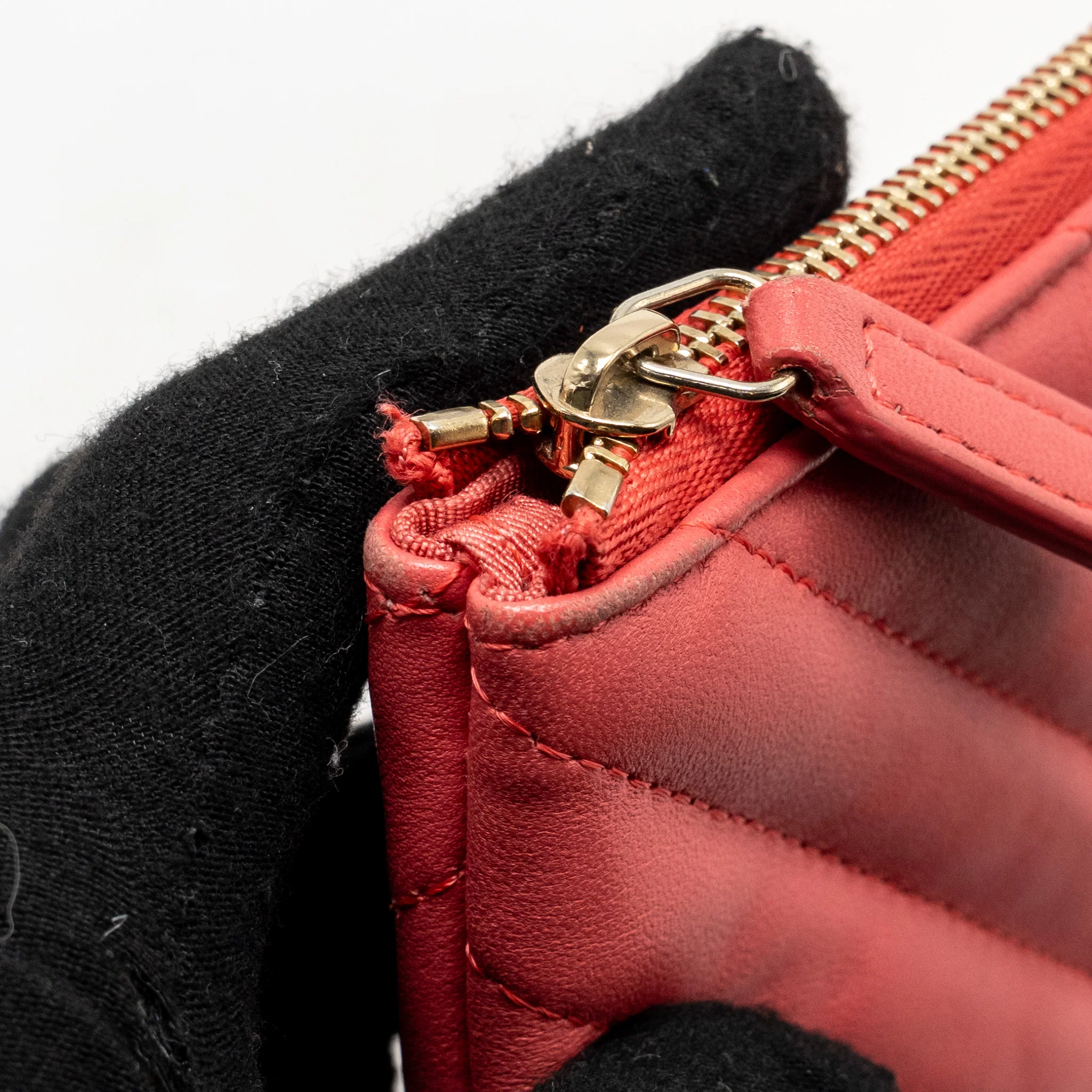 Chanel Chevron Clutch Lambskin Pink GHW - Image 9